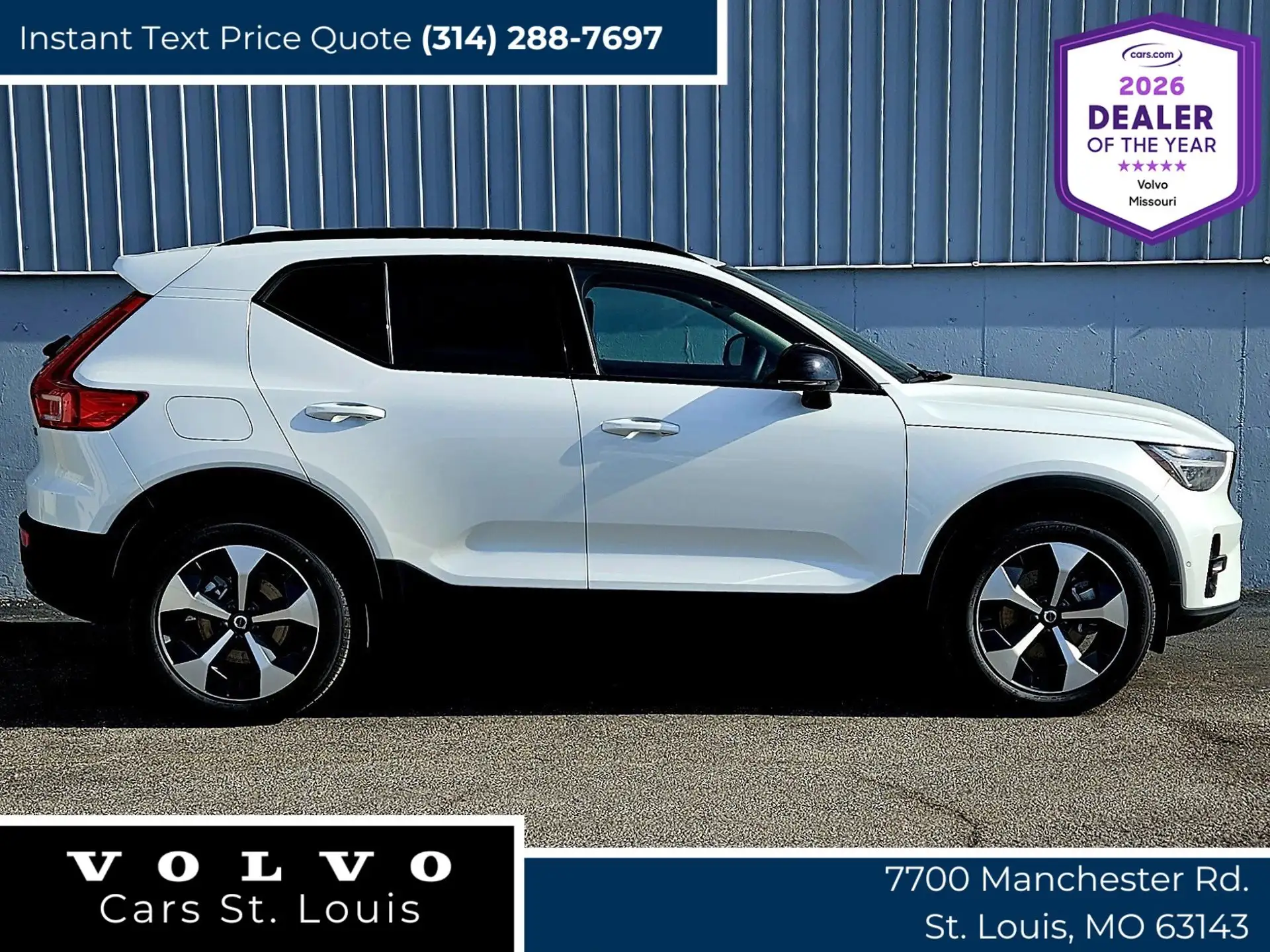 2026 Volvo XC40 B5 Plus Dark AWD's photo