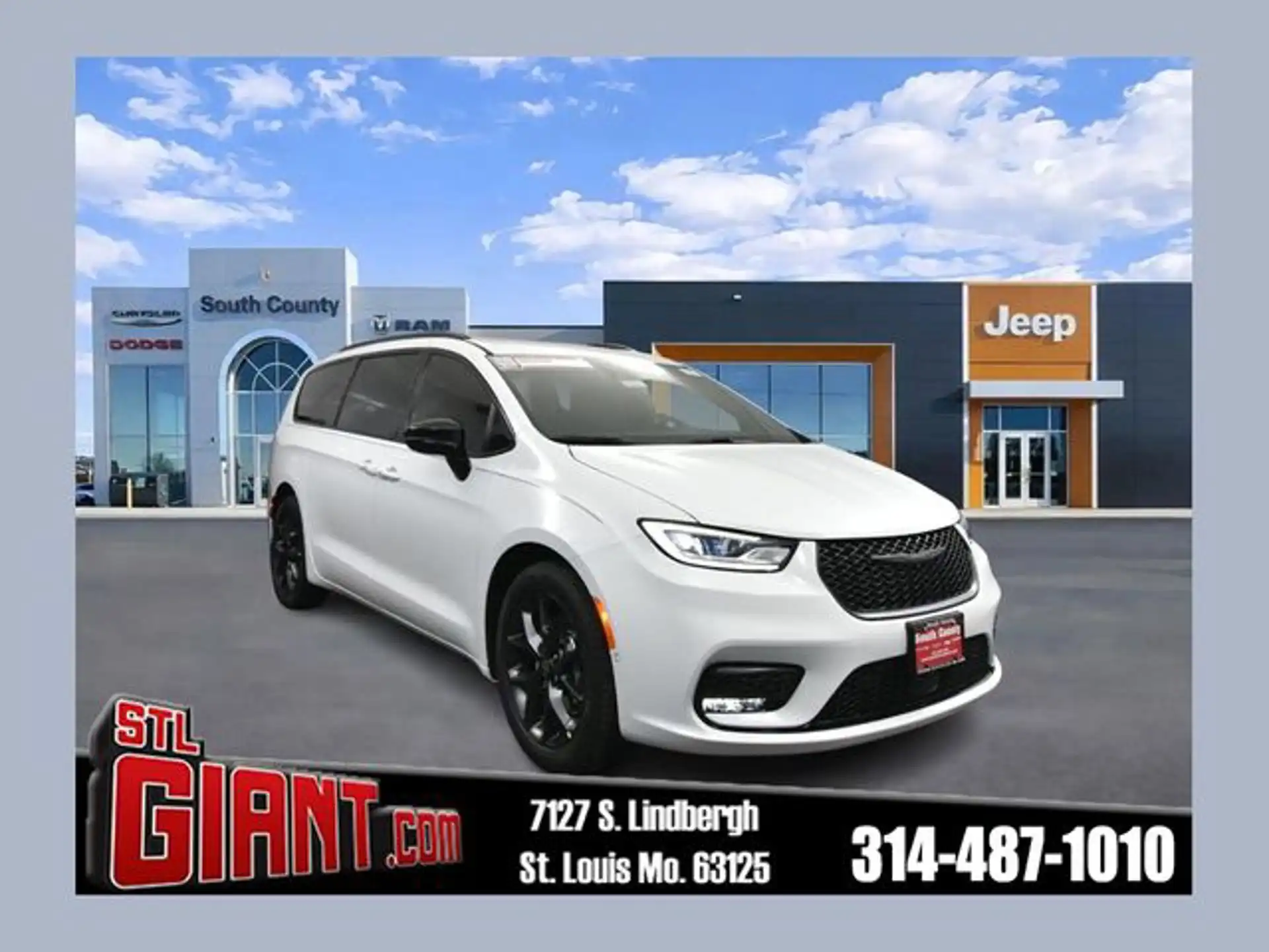 2026 Chrysler Pacifica Select's photo