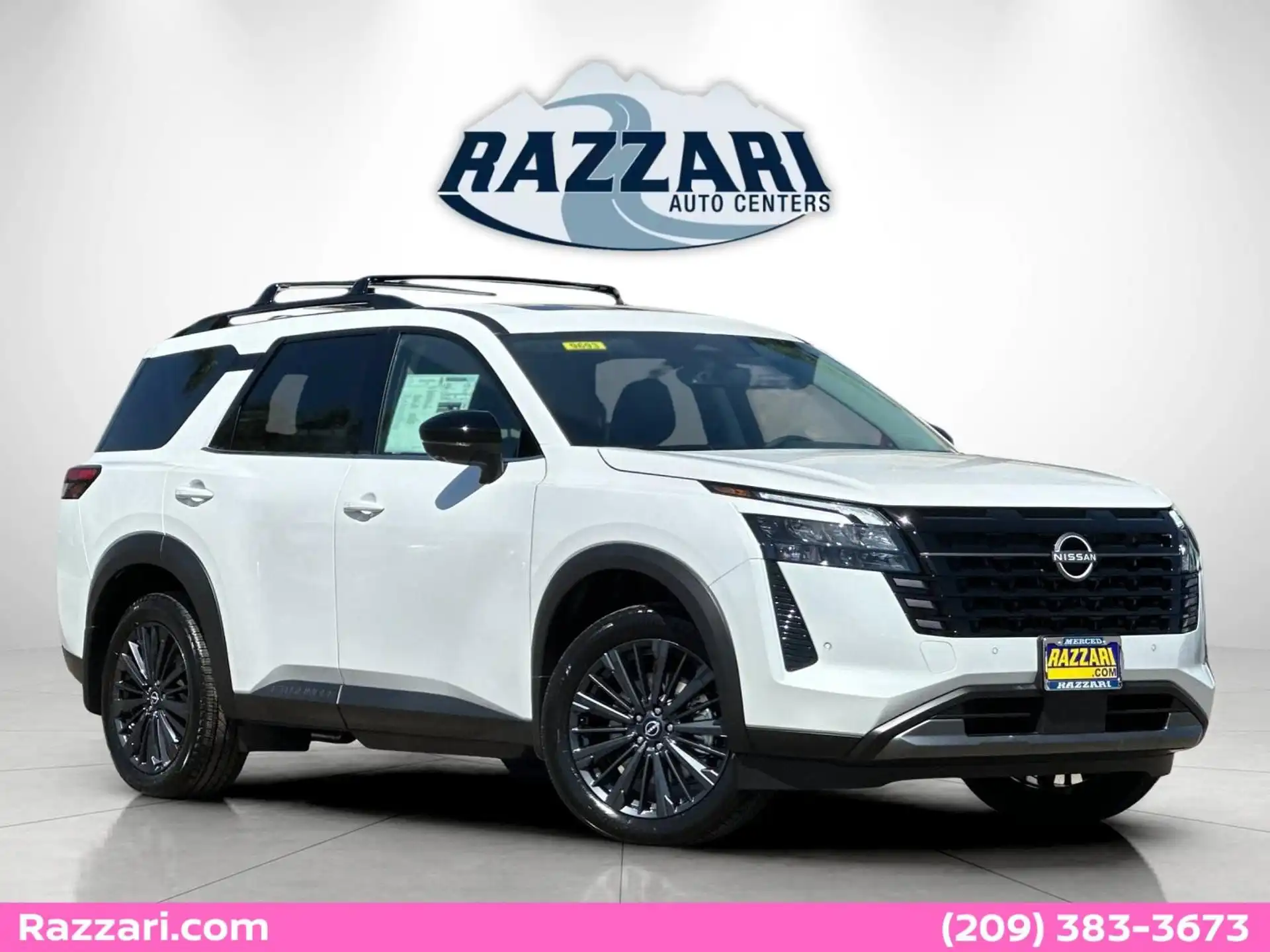 2026 Nissan Pathfinder SL 2WD's photo