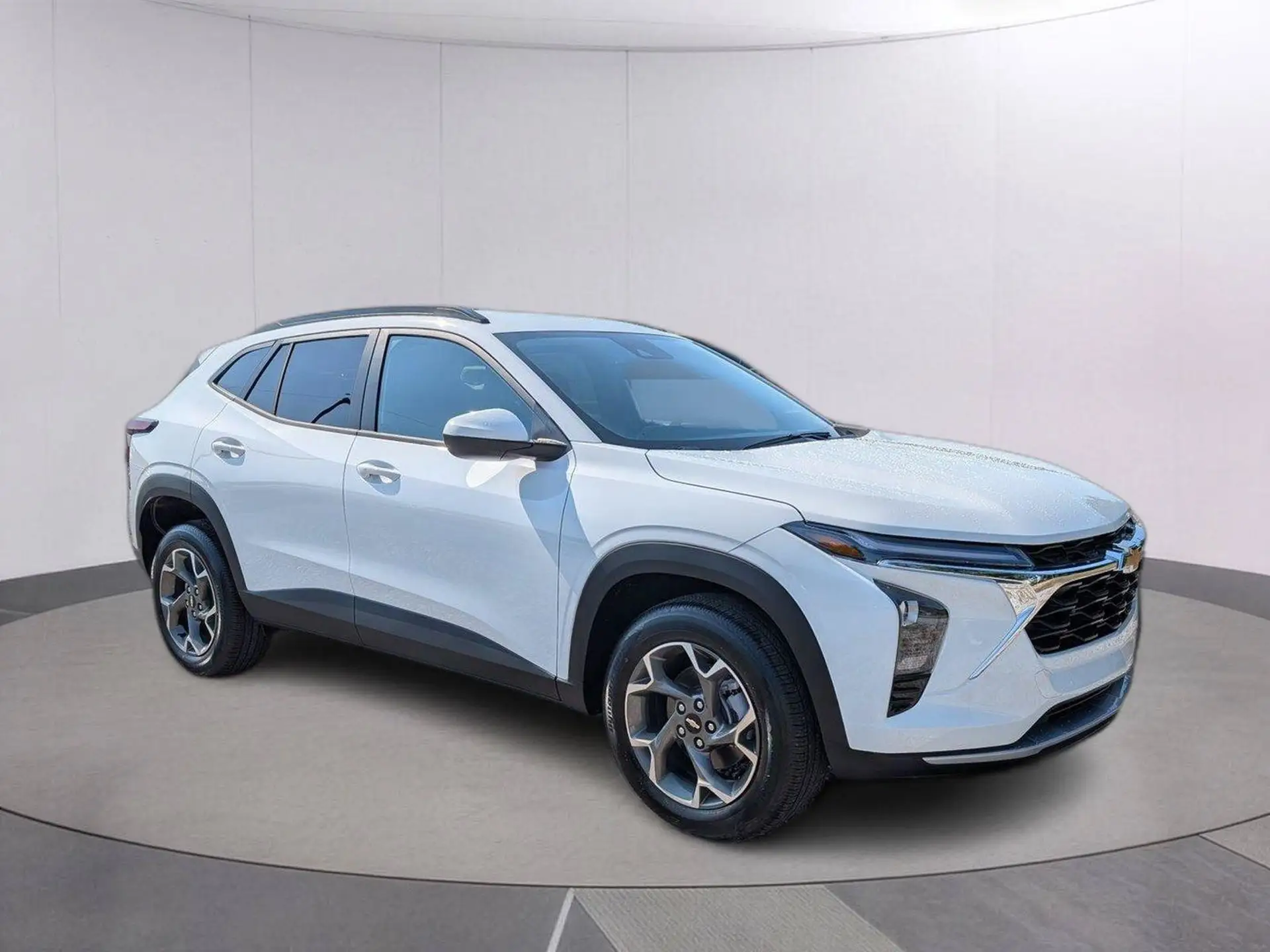 2026 Chevrolet Trax LT photo 1