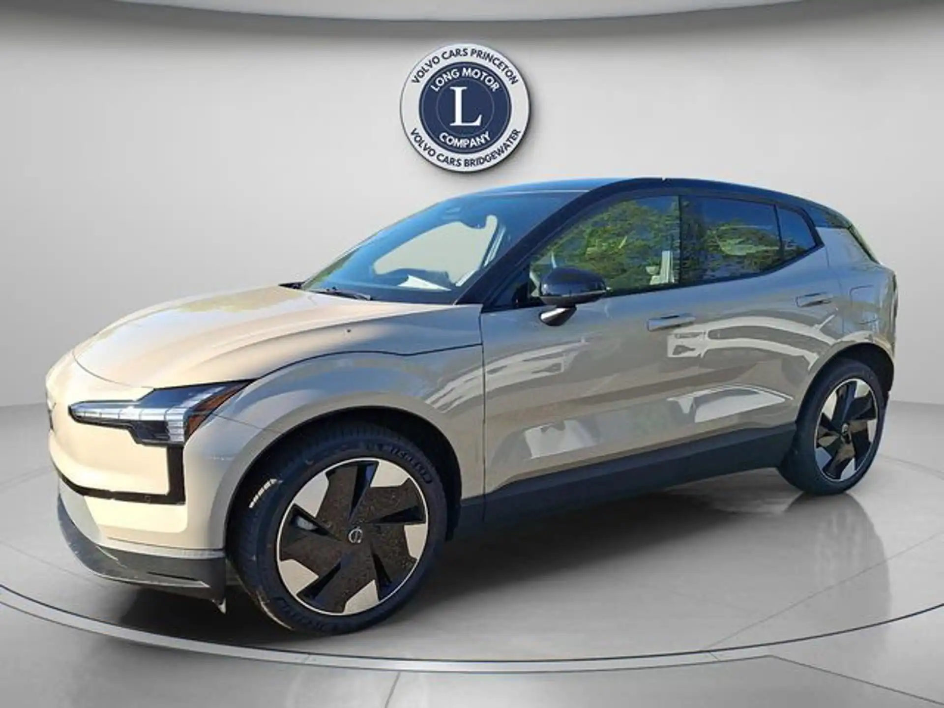 2026 Volvo EX30 Twin Motor Performance Plus's photo