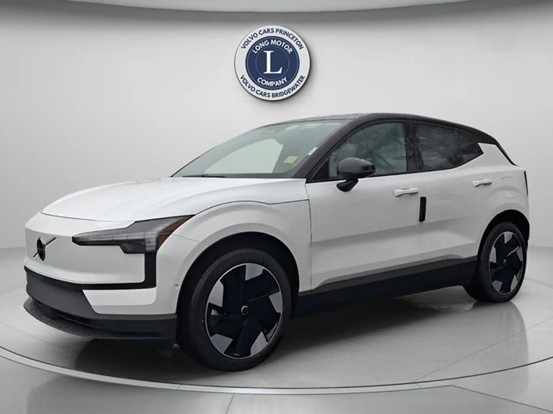 2026 Volvo EX30 Twin Motor Performance Ultra's photo
