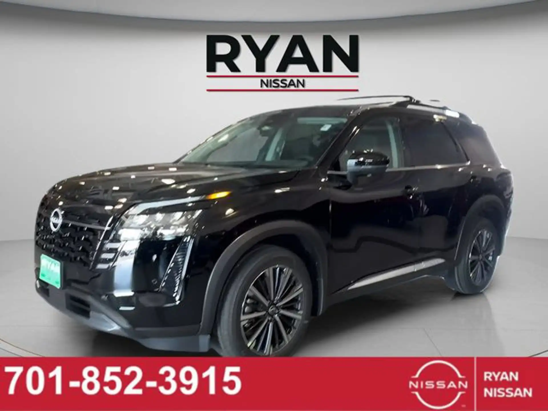 2026 Nissan Pathfinder Platinum 4WD's photo