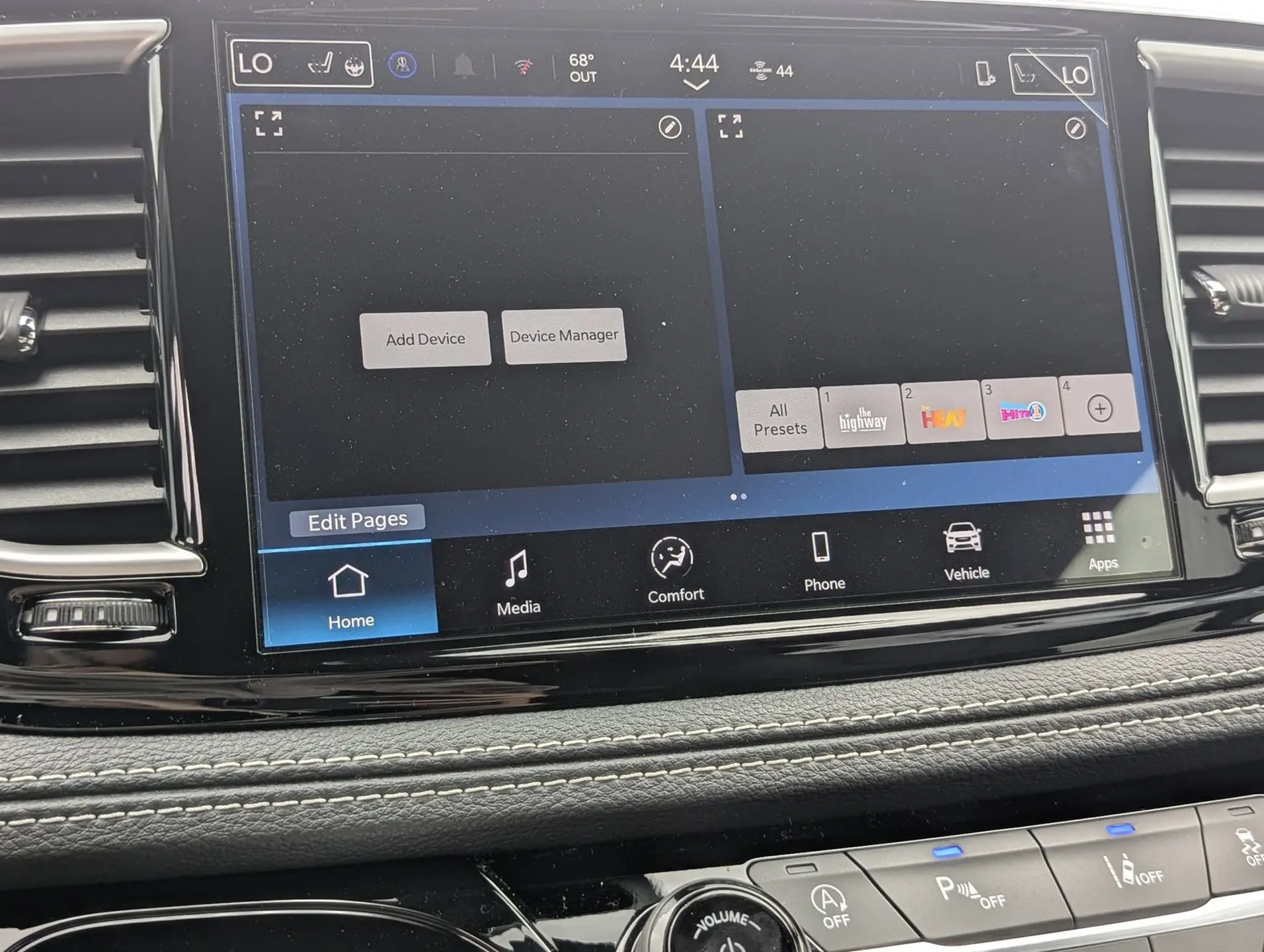 2026 Chrysler Pacifica Select photo 5