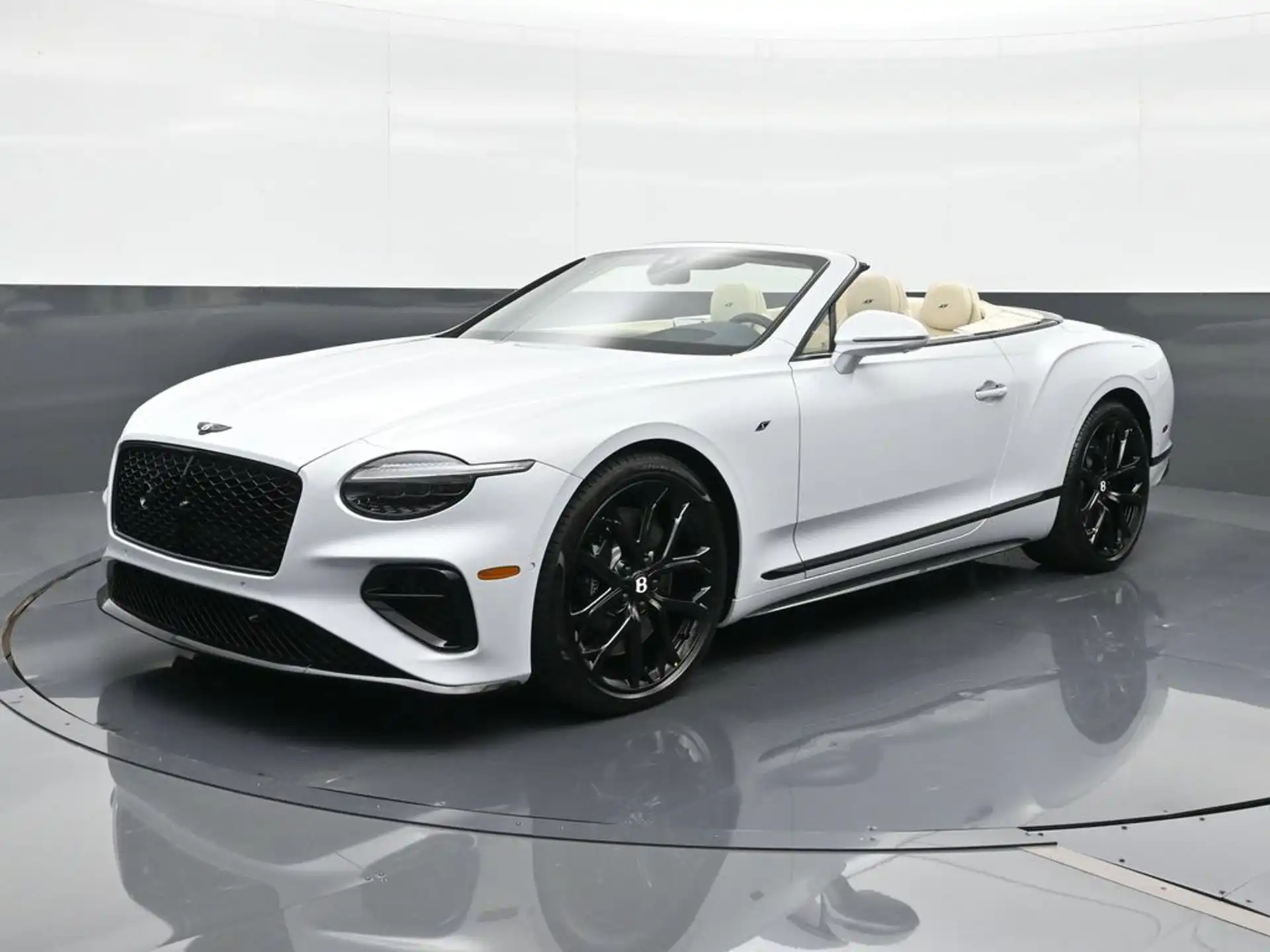 2026 Bentley Continental GT Base's photo