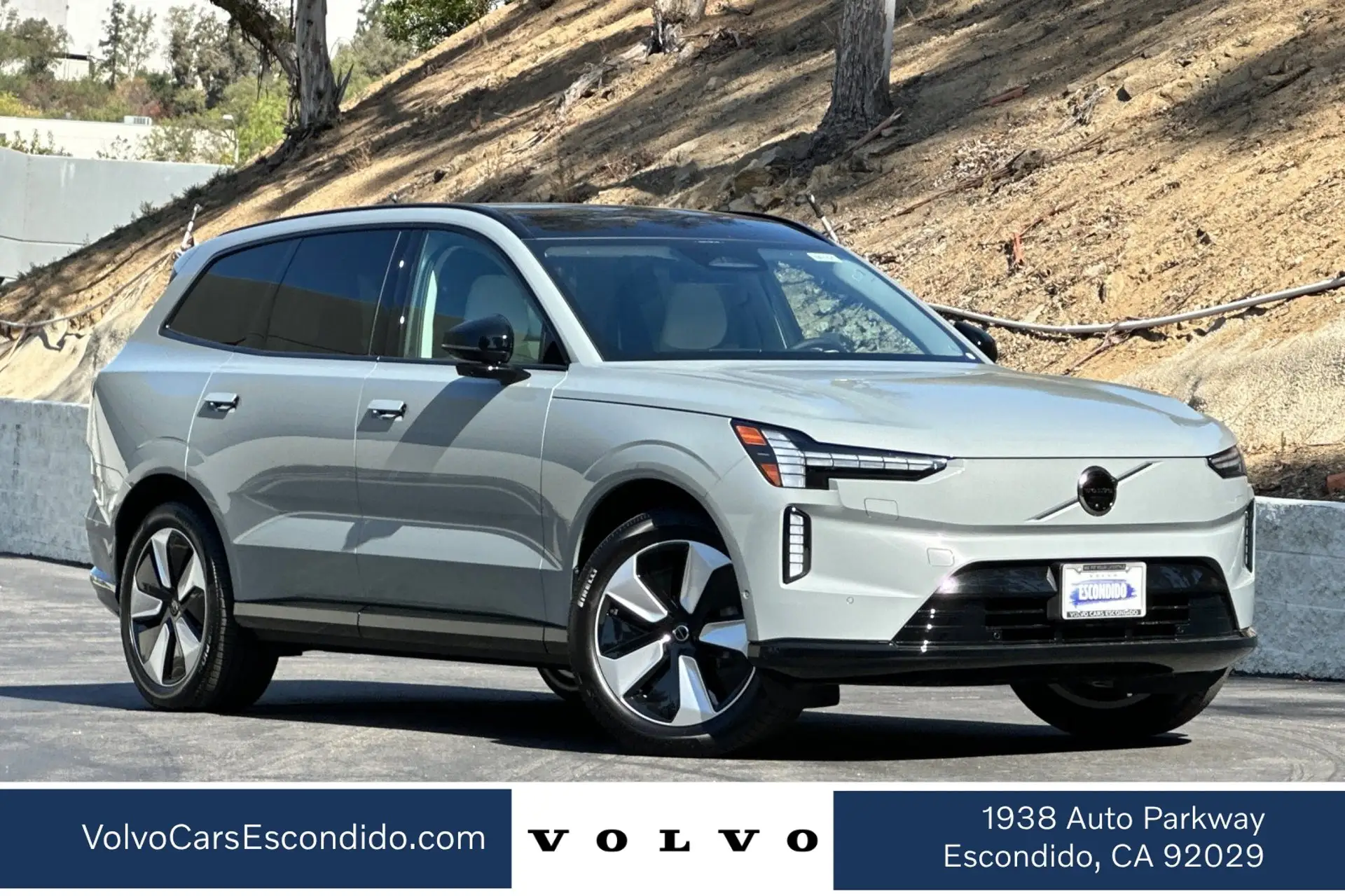2026 Volvo EX90 Twin Motor Plus 6-Seater photo 1