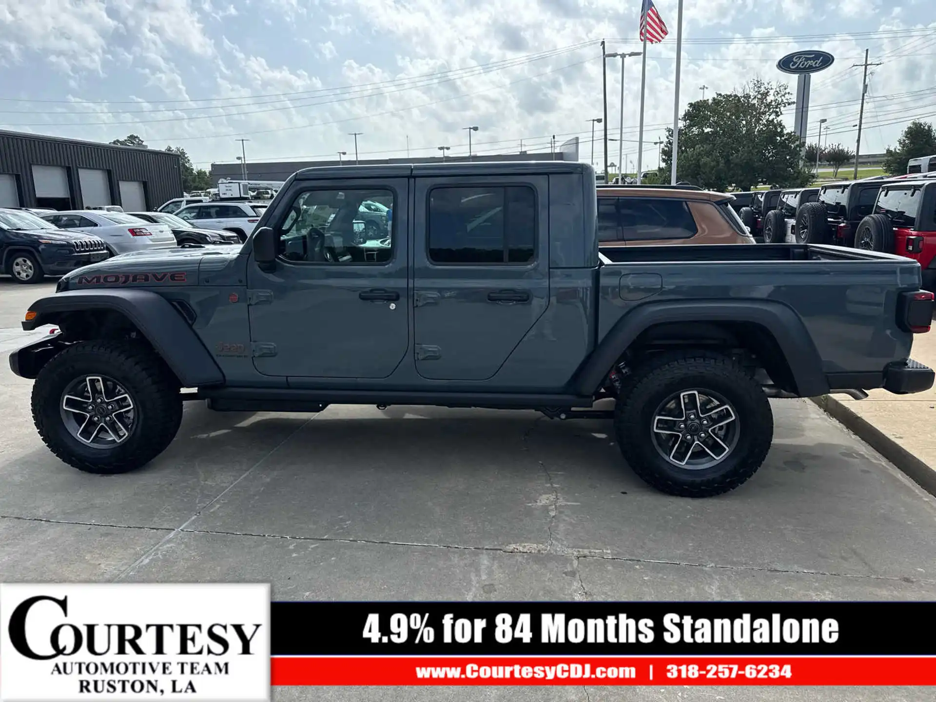 2026 Jeep Gladiator Mojave Auto's photo