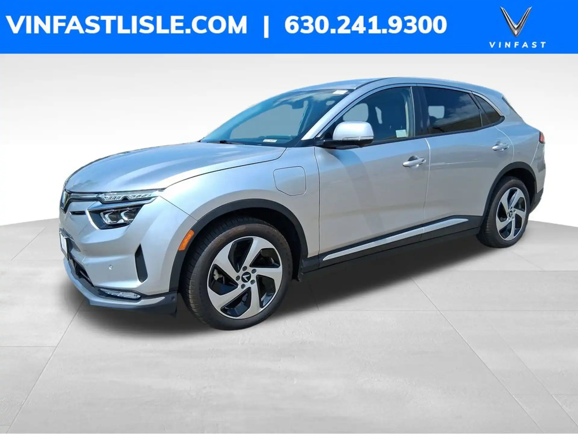 2025 VinFast VF 8 VF 8 Eco Standard Range's photo