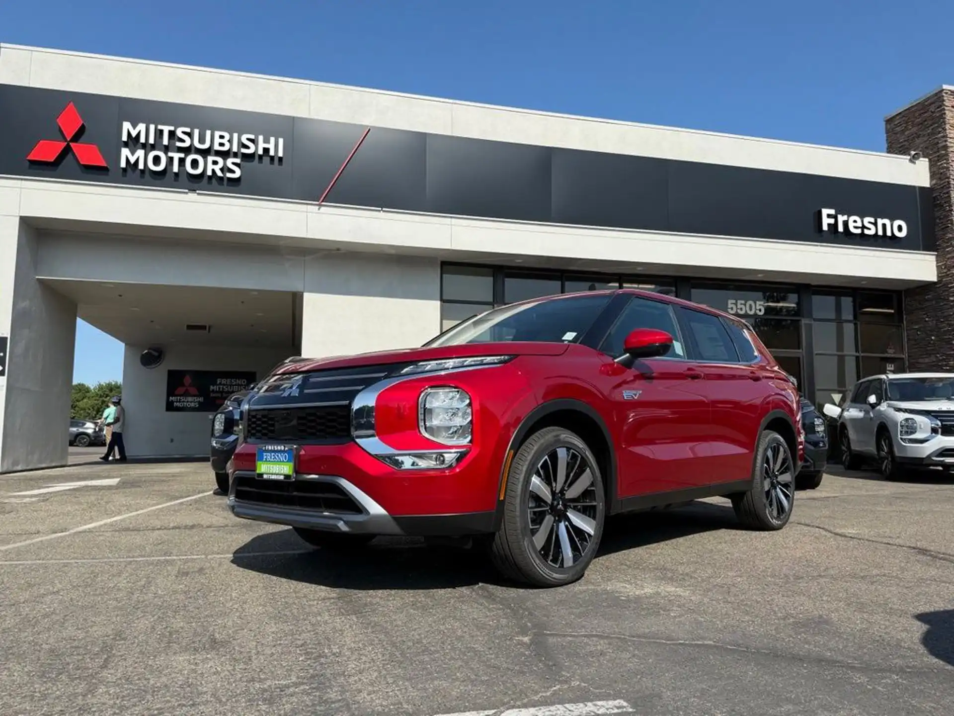 2026 Mitsubishi Outlander Plug-in Hybrid SE S-AWC's photo