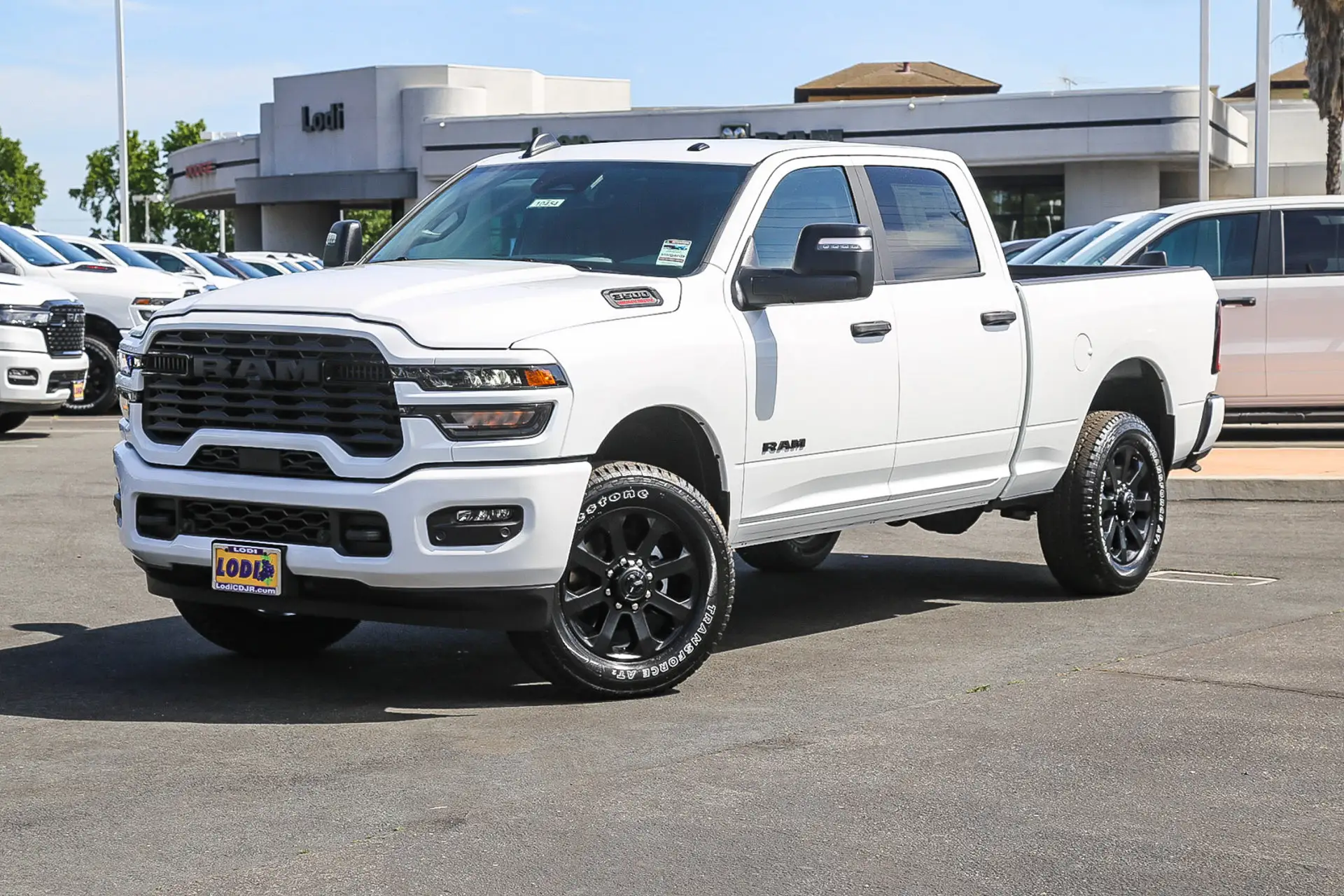 2026 RAM 3500 Big Horn 4X4 Crew Cab SWB photo 1