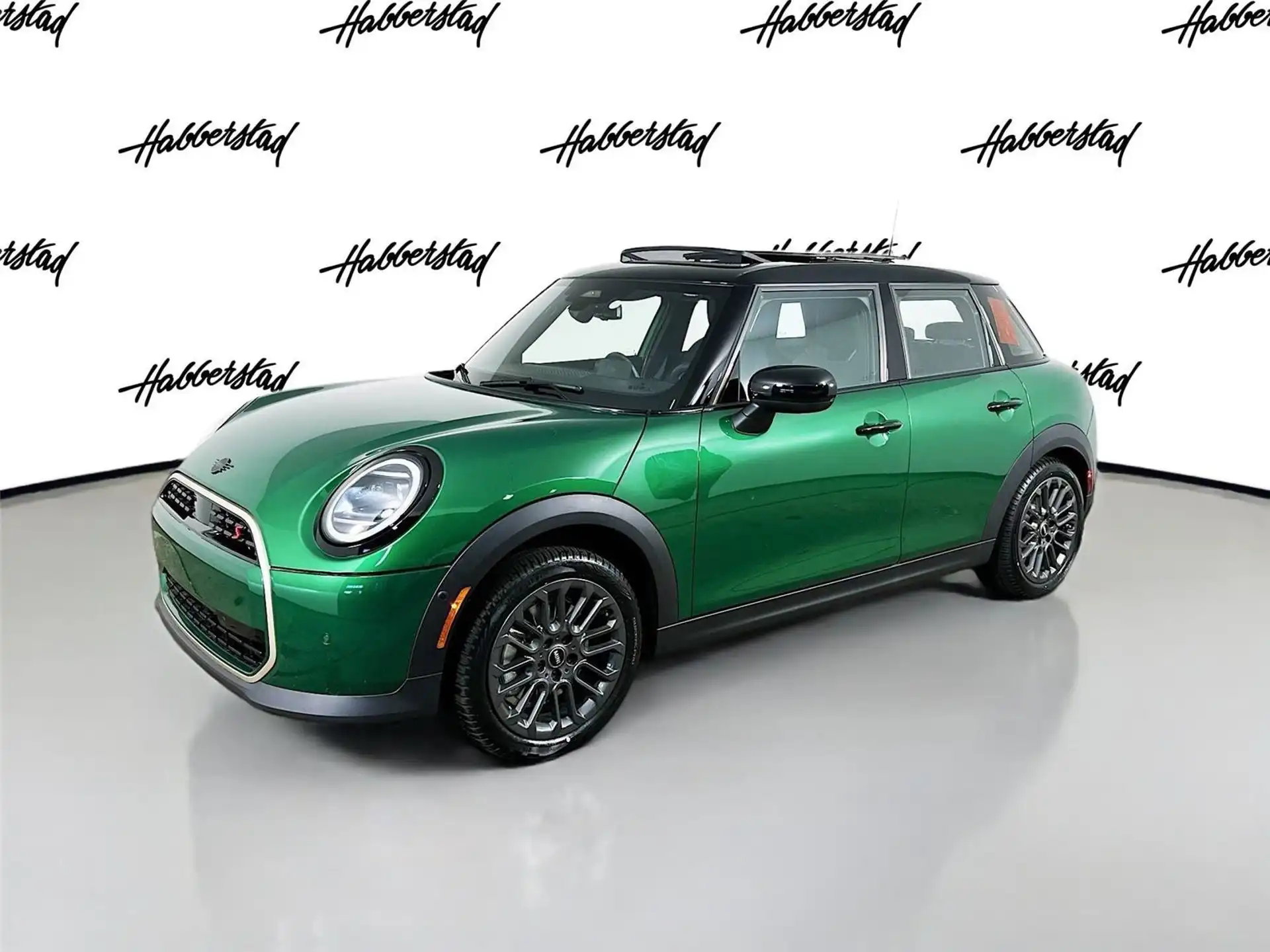 2026 MINI Hardtop Cooper S's photo