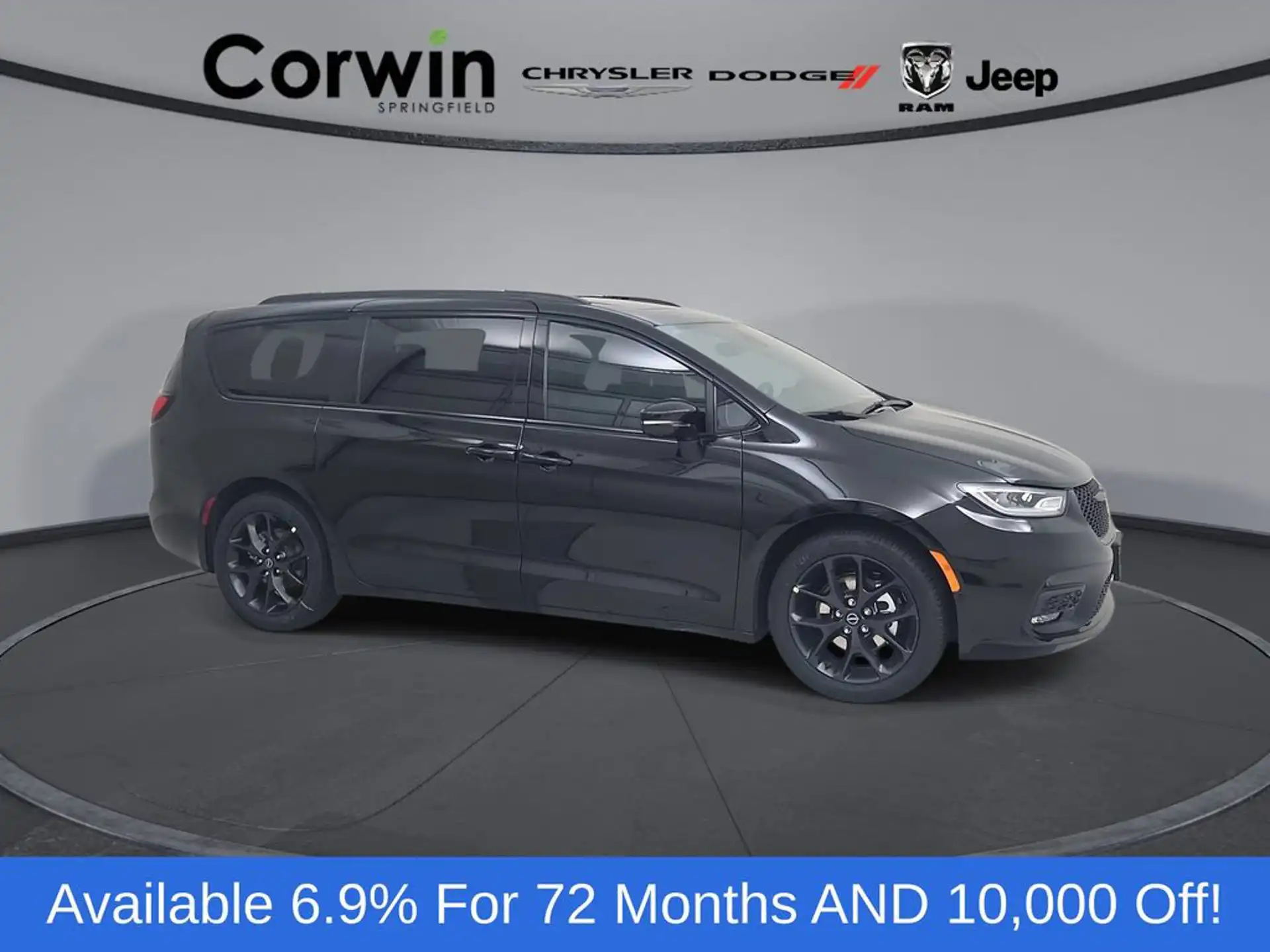2026 Chrysler Pacifica Select's photo