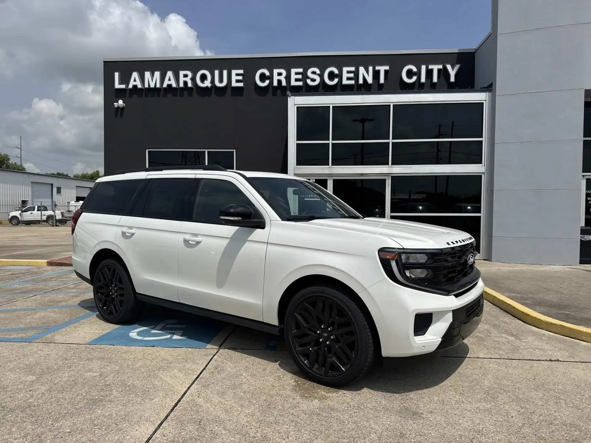 2027 Ford Expedition Platinum 4x4's photo