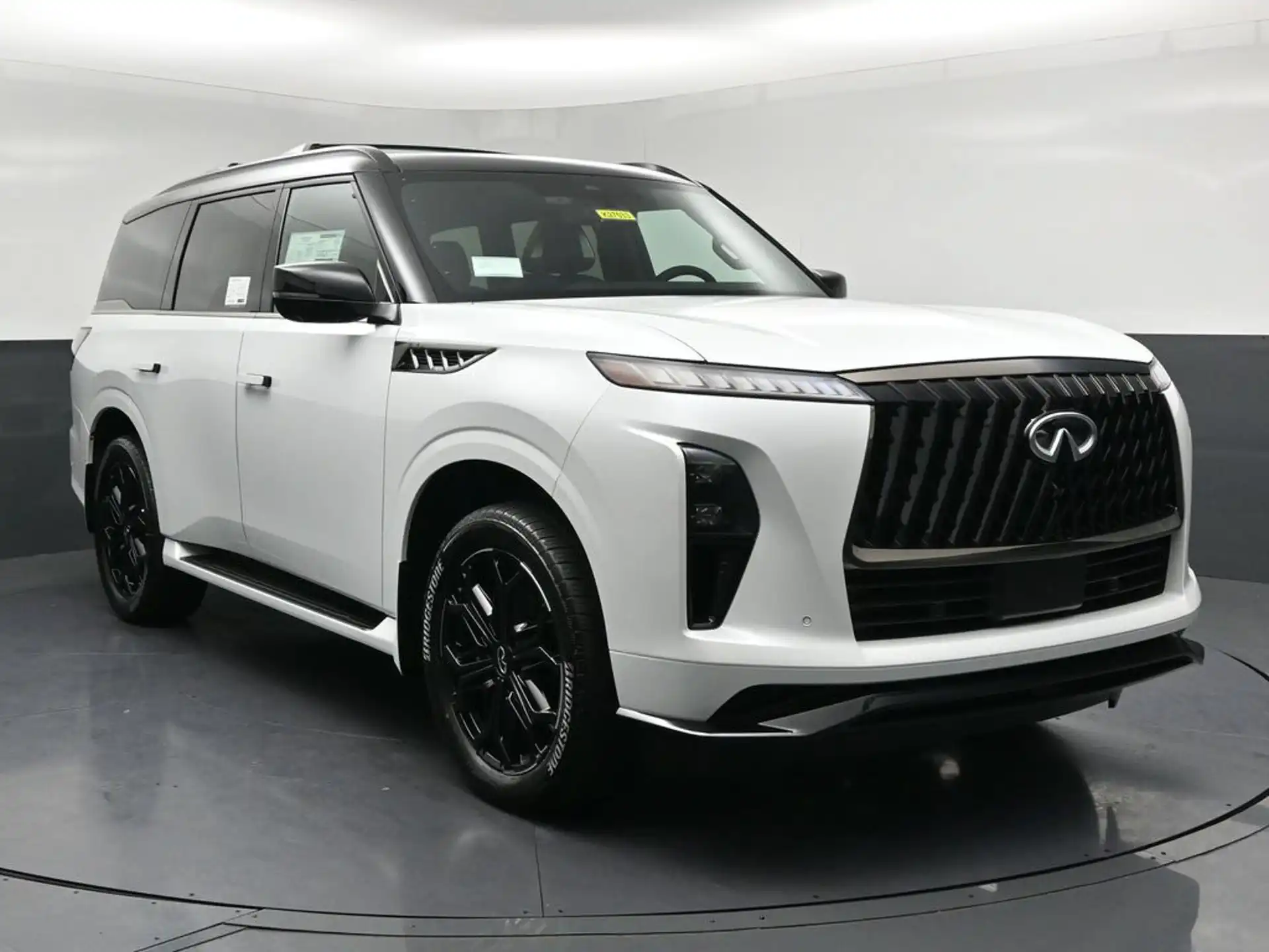 2027 INFINITI QX80 Sport's photo