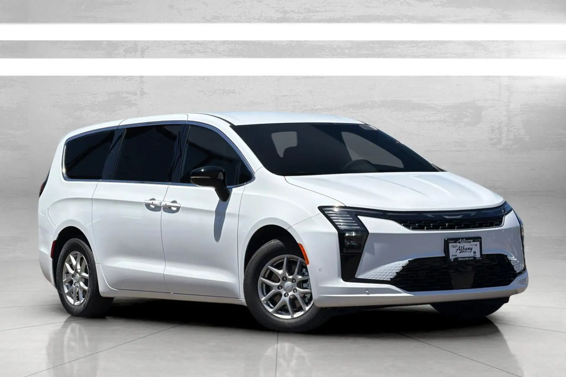 2027 Chrysler Pacifica Select photo 1