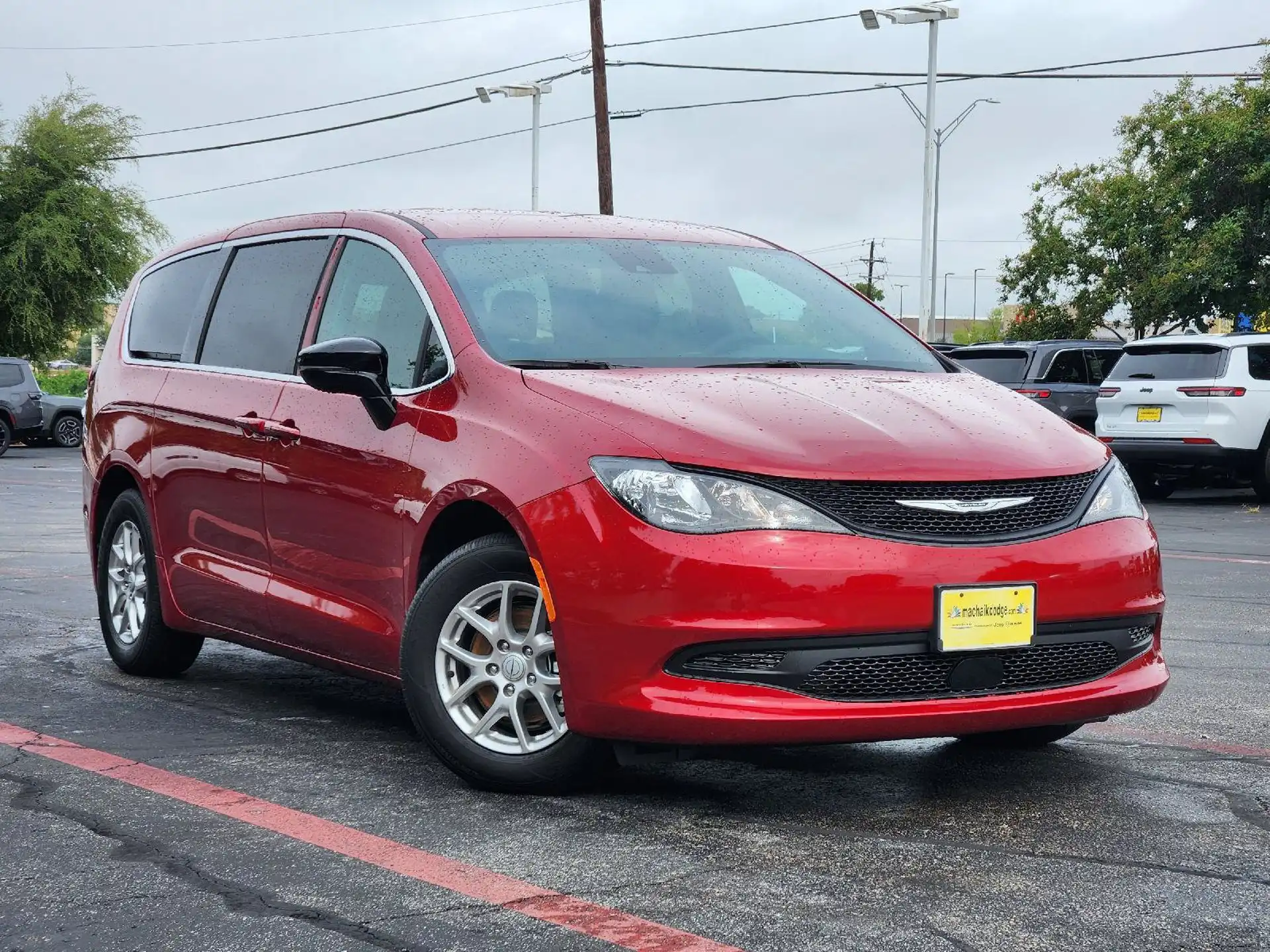 2026 Chrysler Voyager LX's photo