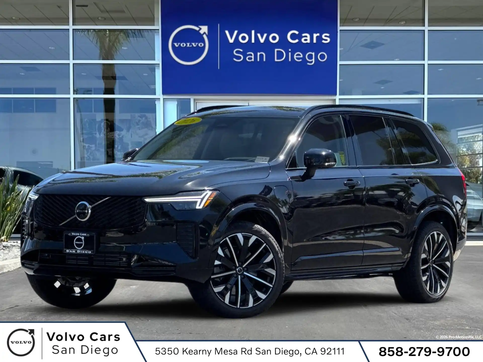 2026 Volvo XC90 T8 Recharge Ultra Dark 6-Seater 4WD's photo