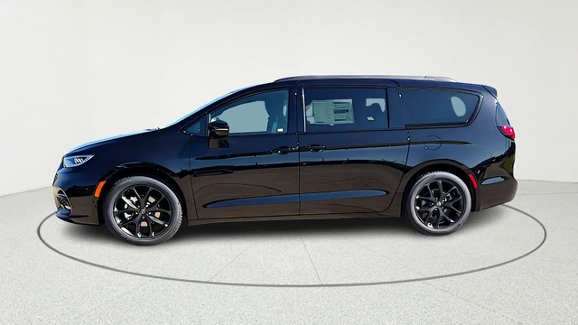 2026 Chrysler Pacifica Select photo 4