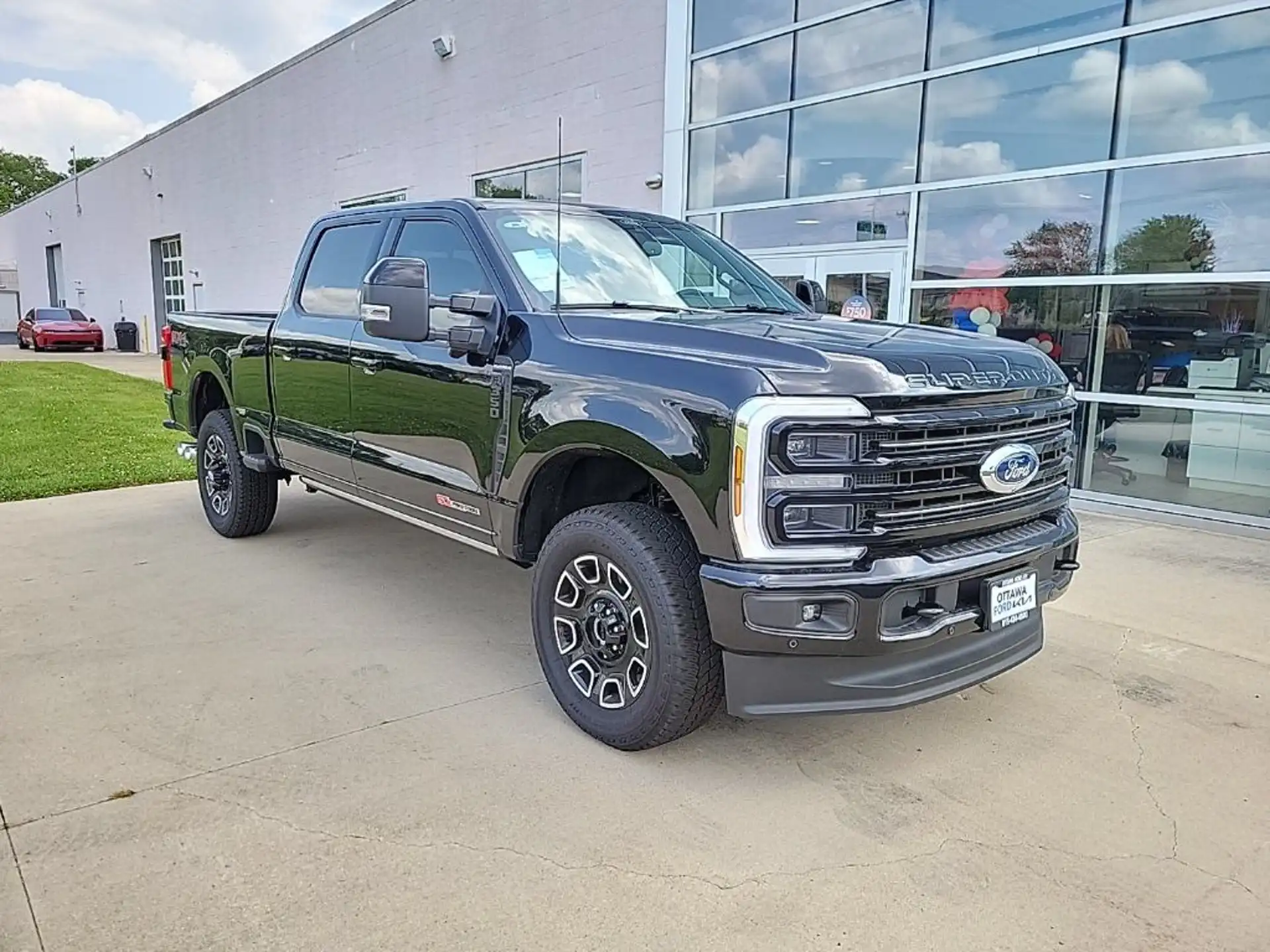 2026 Ford F-350 Platinum 4x4 Crew Cab 6-3/4' Box SRW's photo