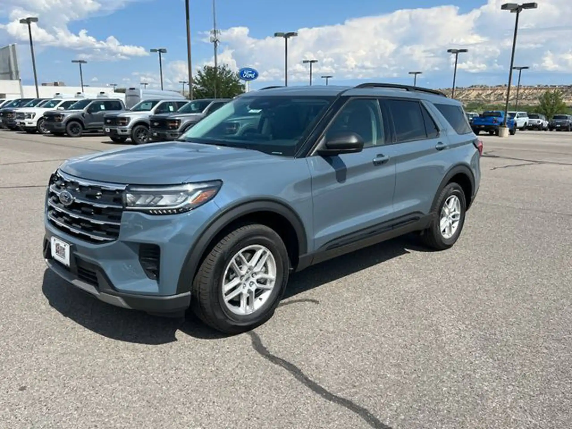 2026 Ford Explorer Active 4WD's photo