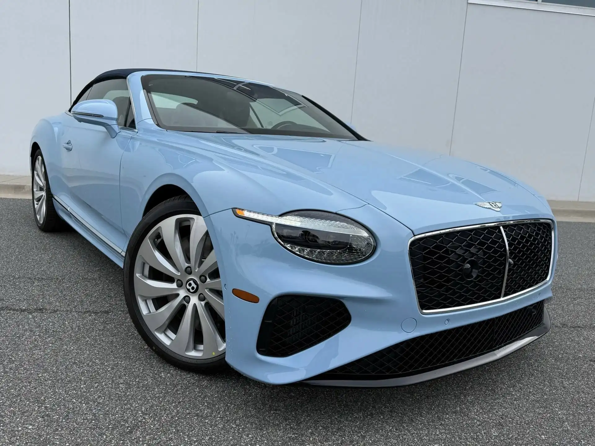 2026 Bentley Continental GT Base's photo