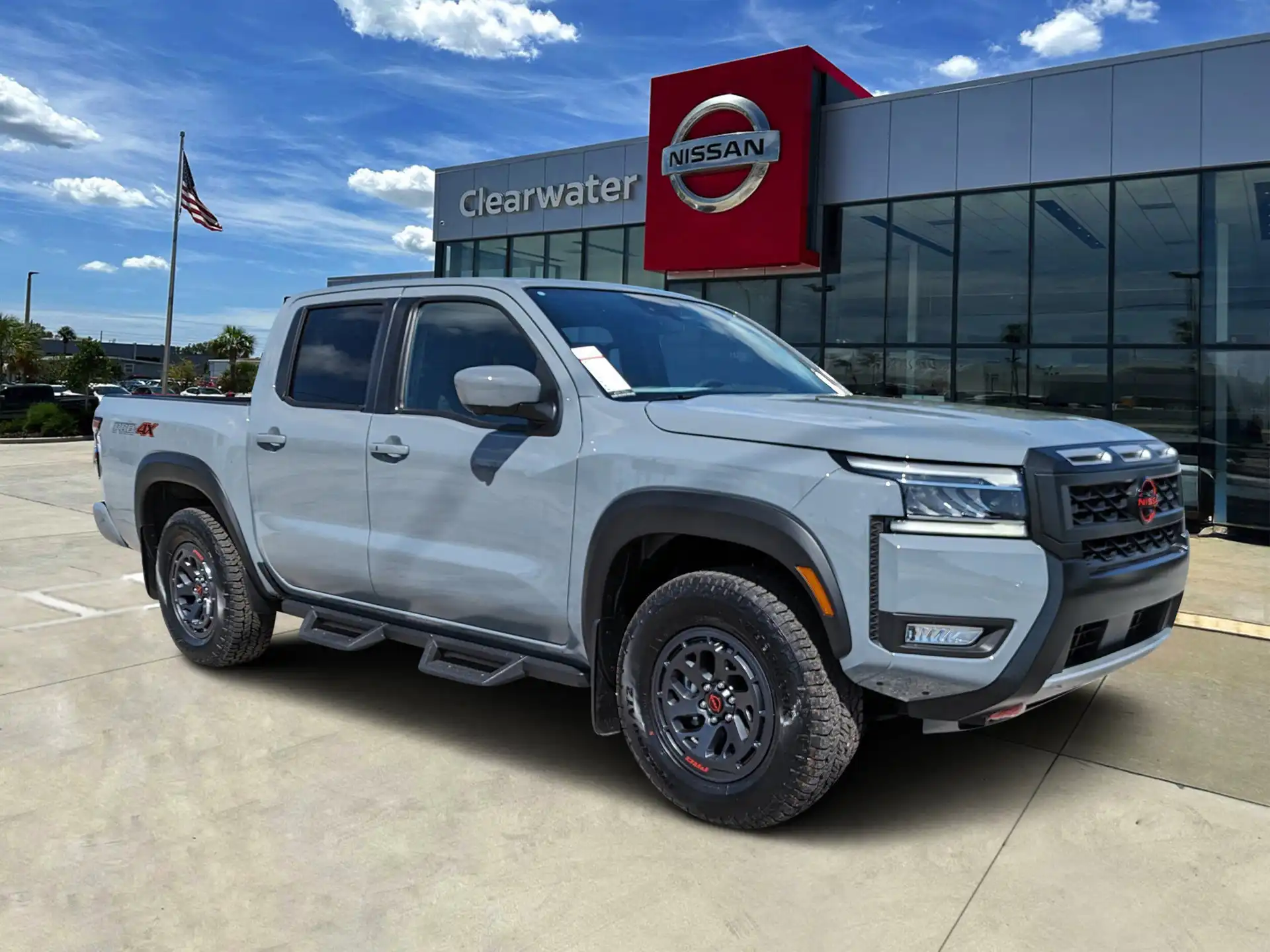 2025 Nissan Frontier PRO-4X Crew Cab 4X4's photo