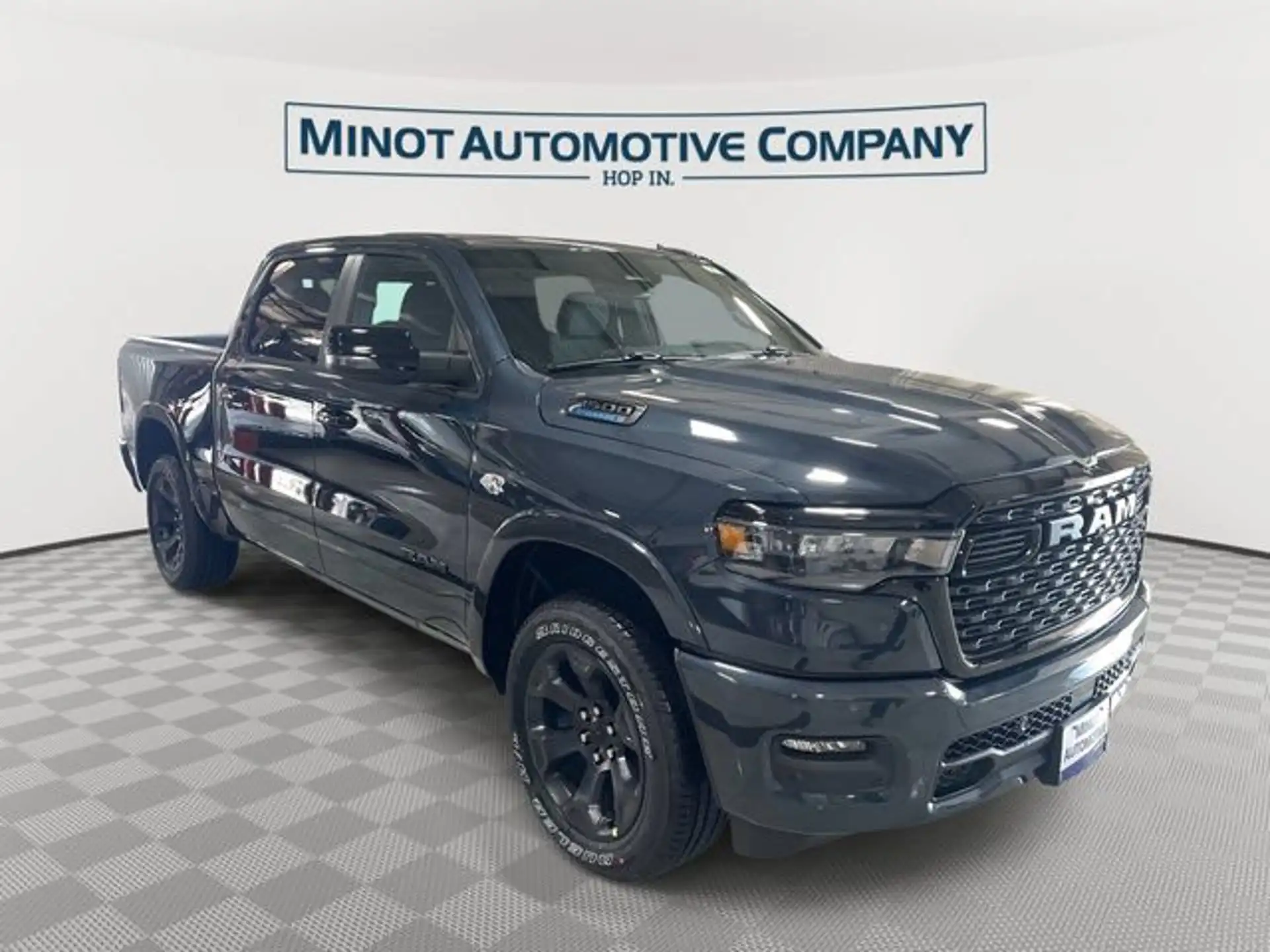 2026 RAM 1500 Big Horn/Lone Star 4x4 Crew Cab 5'7's photo