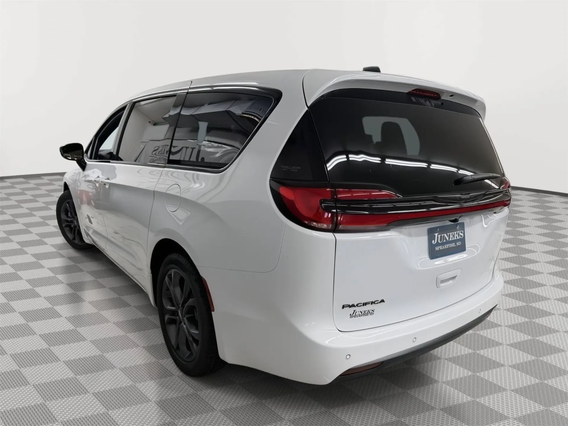 2026 Chrysler Pacifica Select photo 5