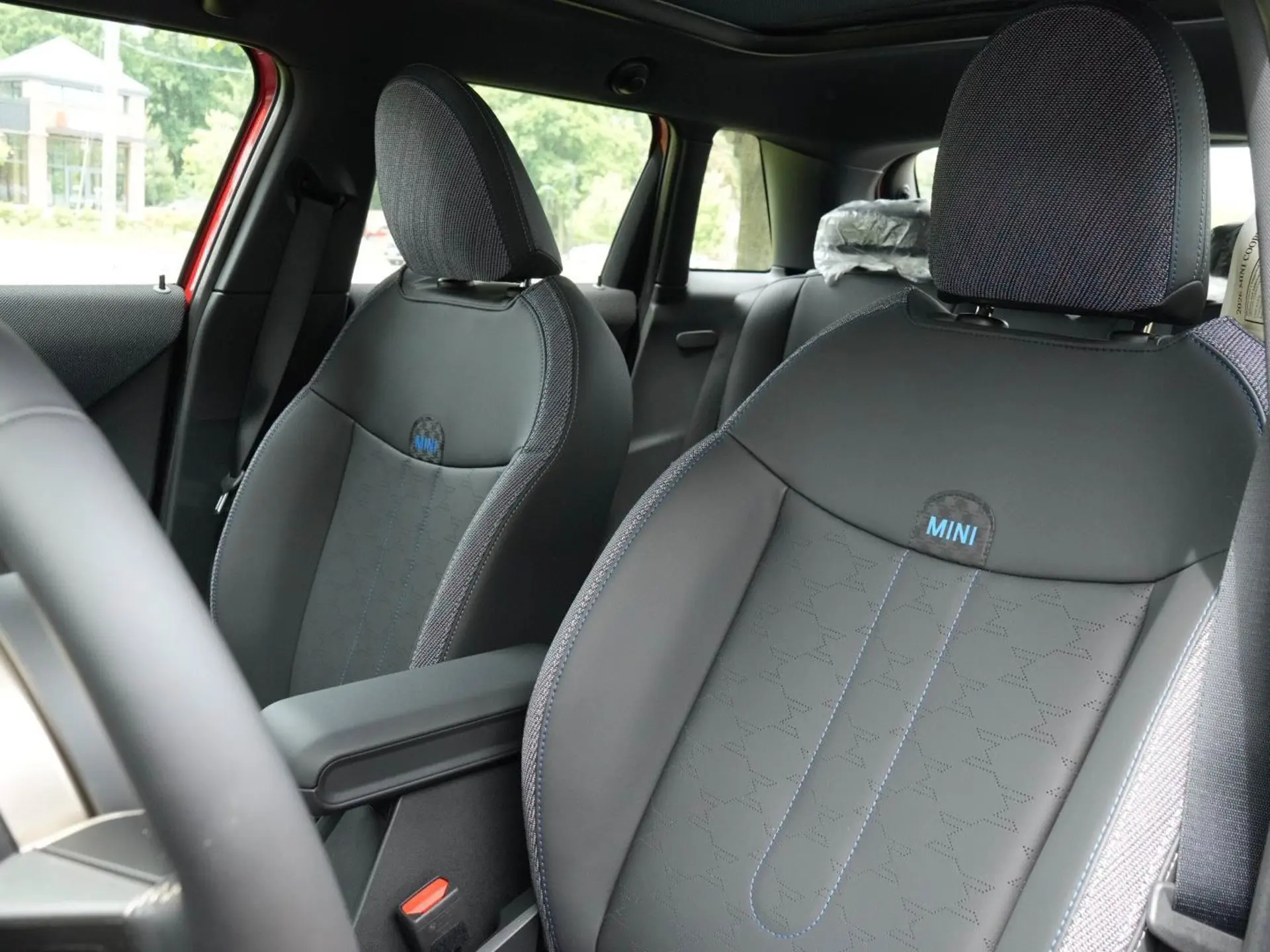 2026 MINI Hardtop undefined photo 4