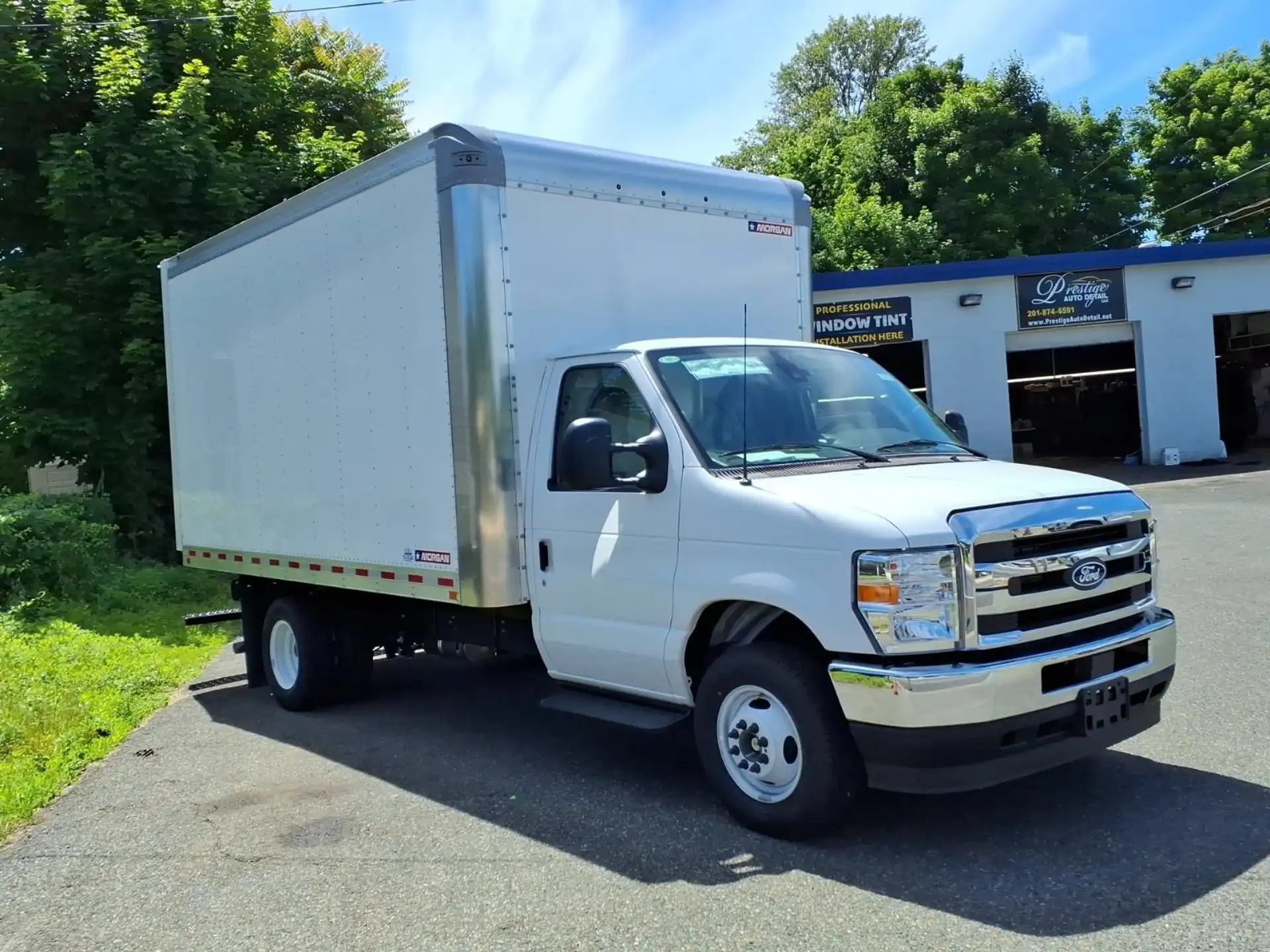 2027 Ford E-Series DRW E-350 Super Duty 158 in WB's photo