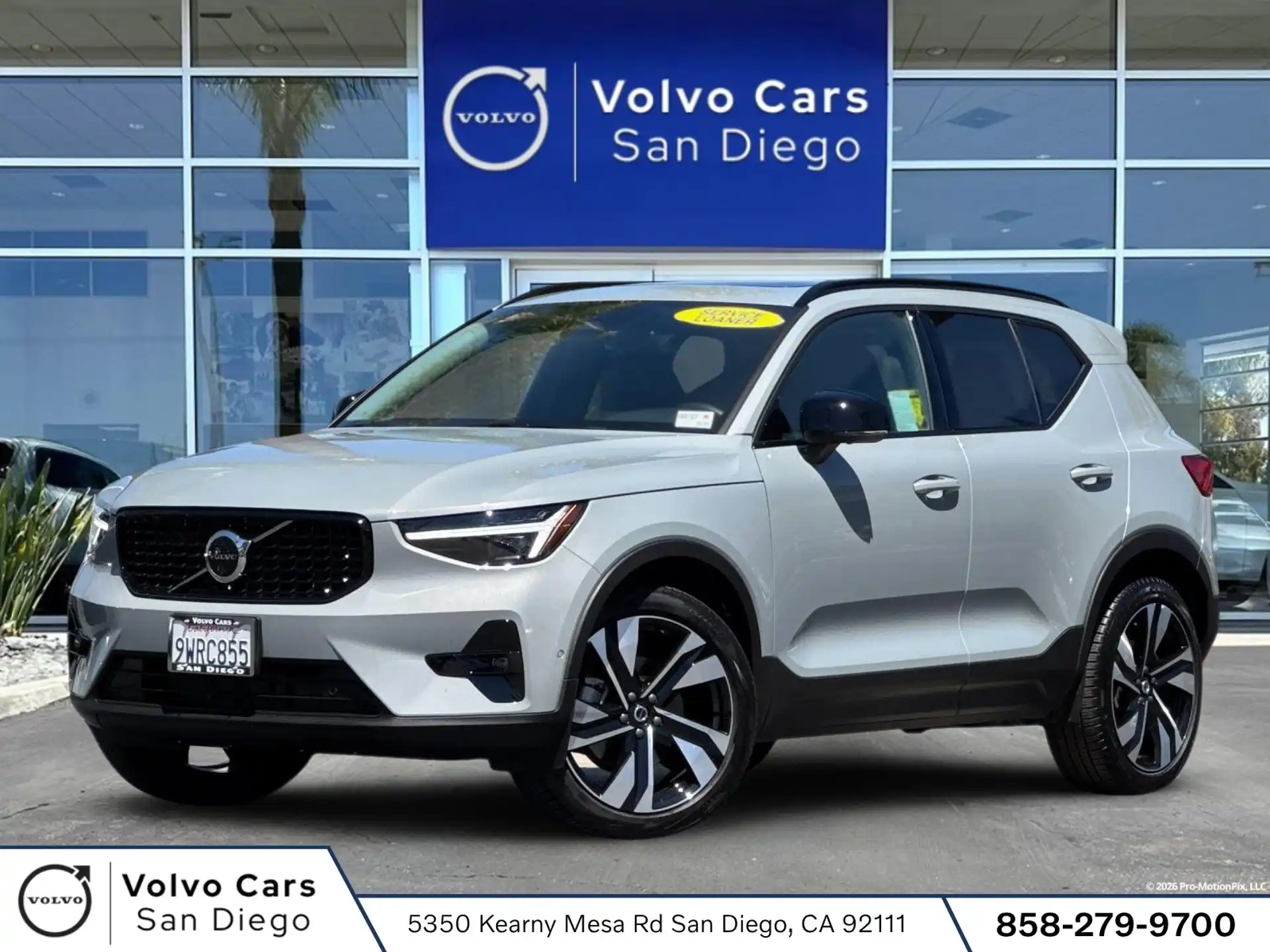 2026 Volvo XC40 B5 Ultra Dark AWD's photo