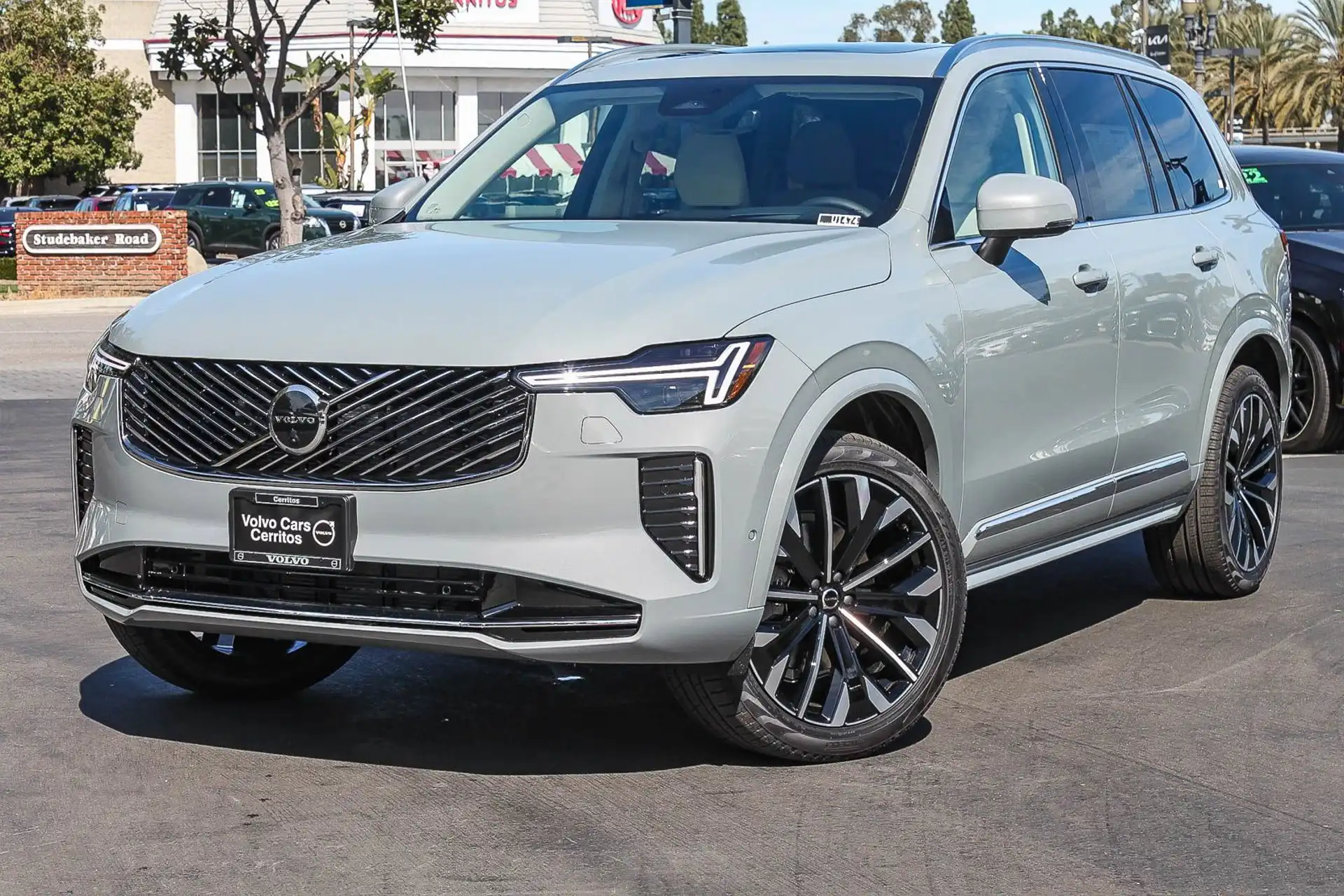 2026 Volvo XC90 B6 Ultra Bright 7-Seater 4WD's photo