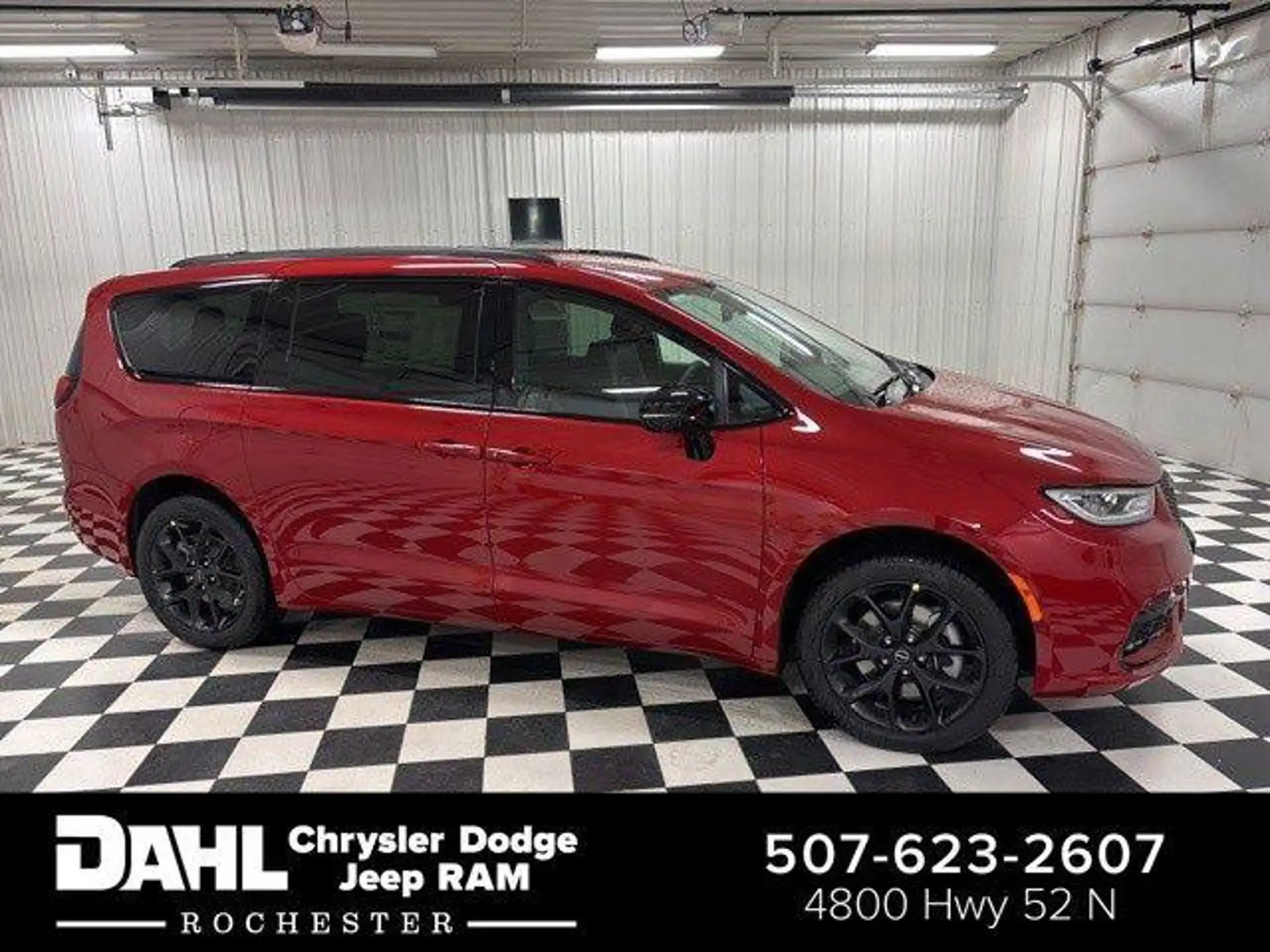2026 Chrysler Pacifica Select AWD's photo