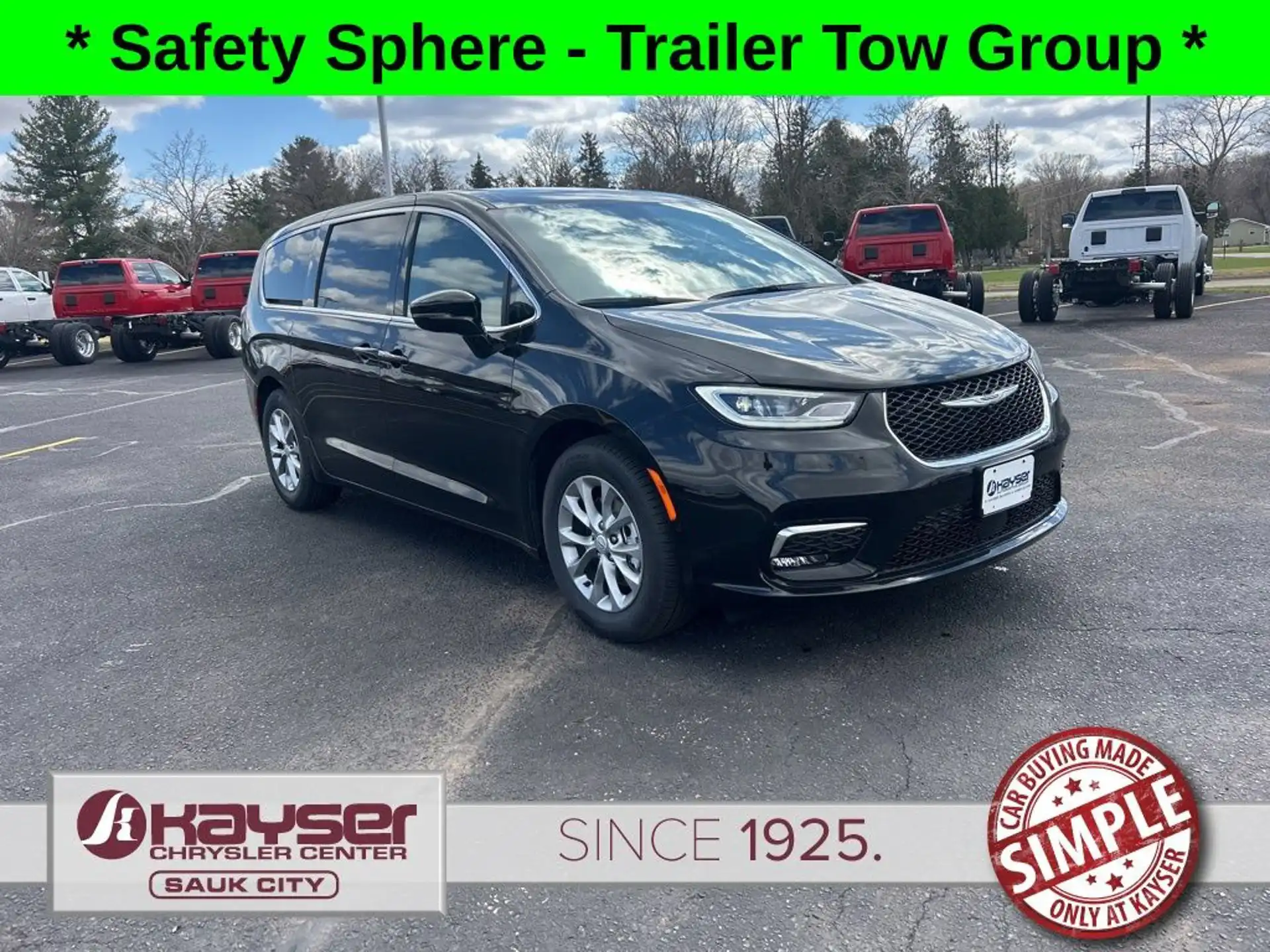 2026 Chrysler Pacifica Limited's photo