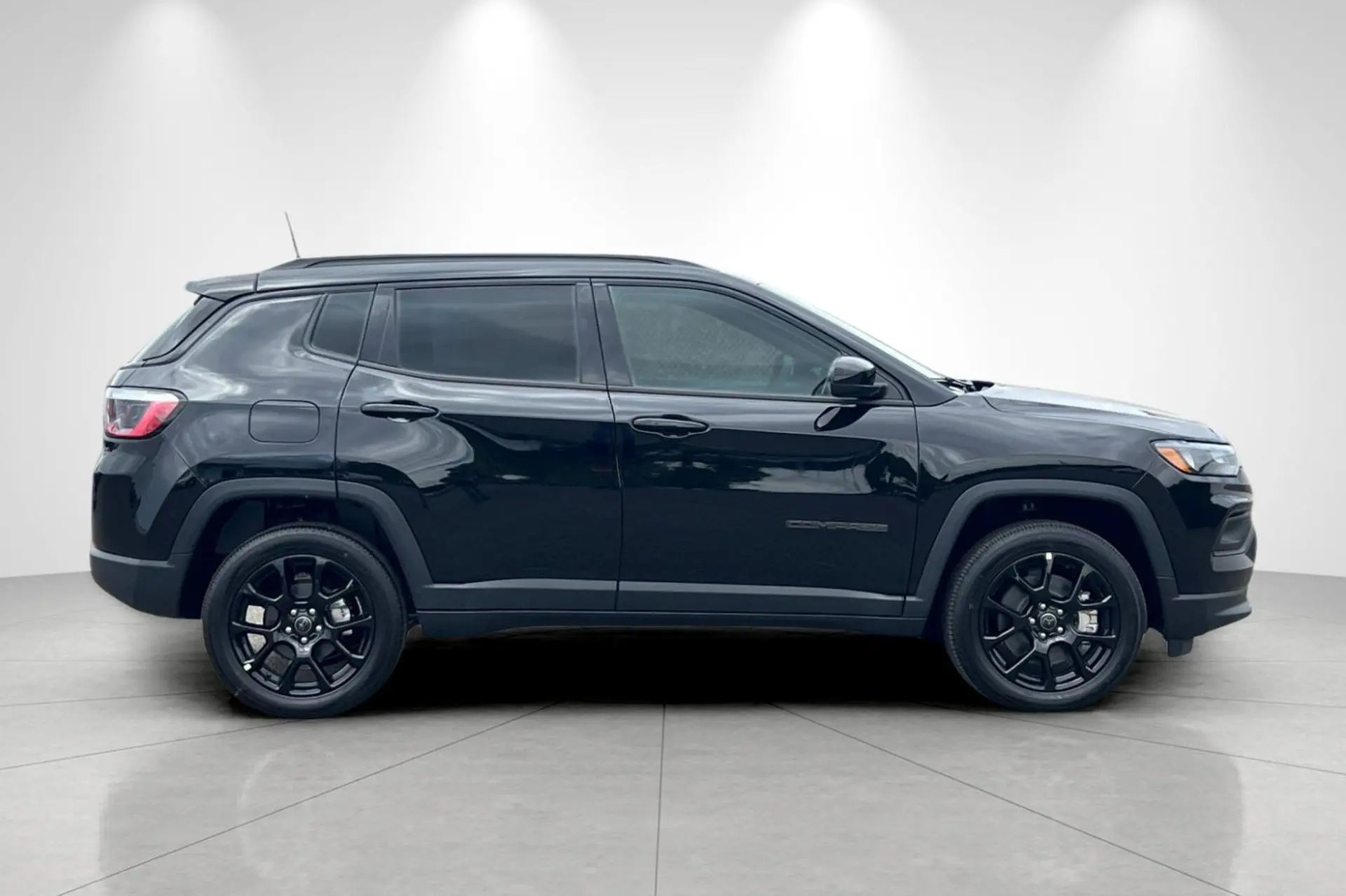 2026 Jeep Compass Altitude 4X4 photo 3