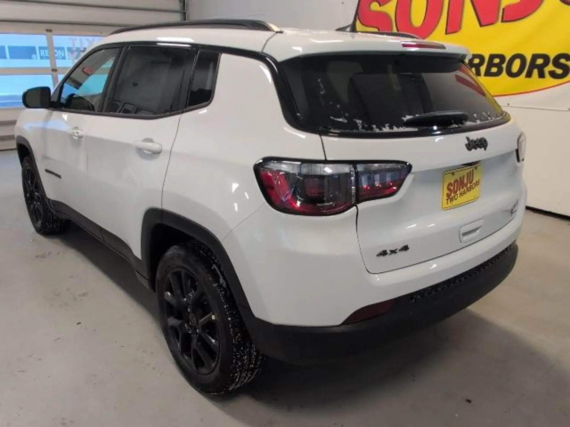 2026 Jeep Compass Altitude 4X4 photo 3