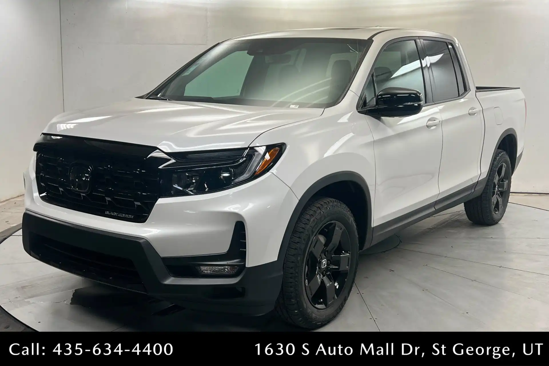 2026 Honda Ridgeline Black Edition's photo