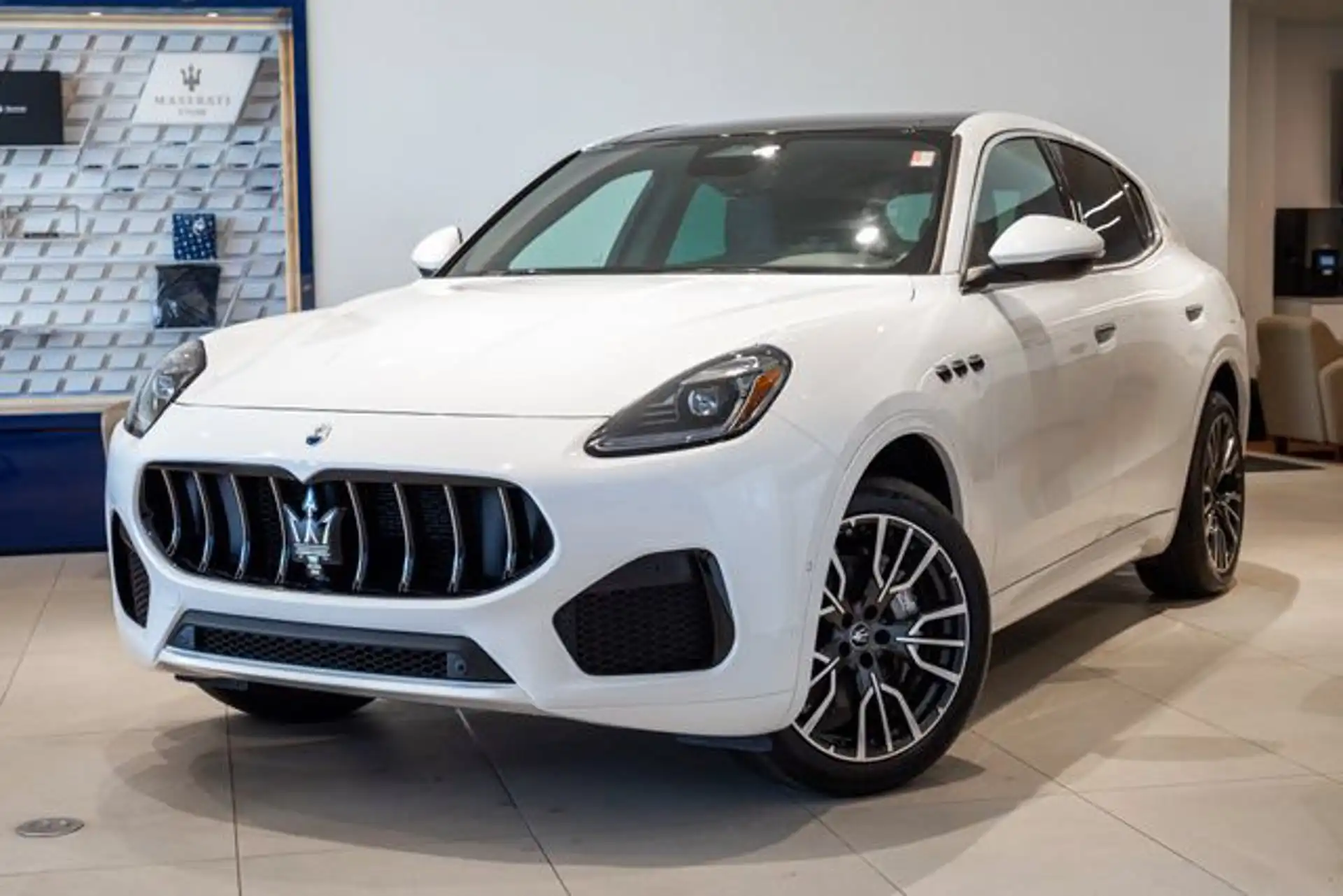 2025 Maserati Grecale 2.0 MHEV AUTO 4WD's photo
