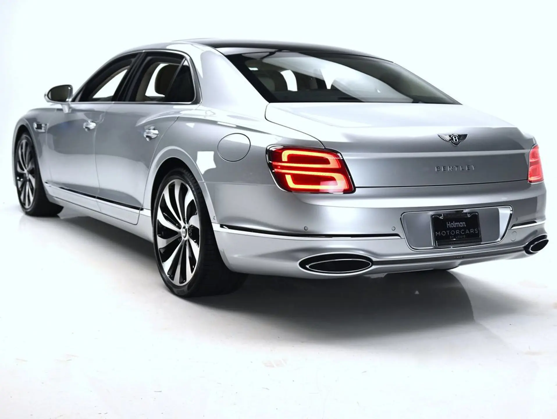 2026 Bentley Flying Spur undefined photo 4