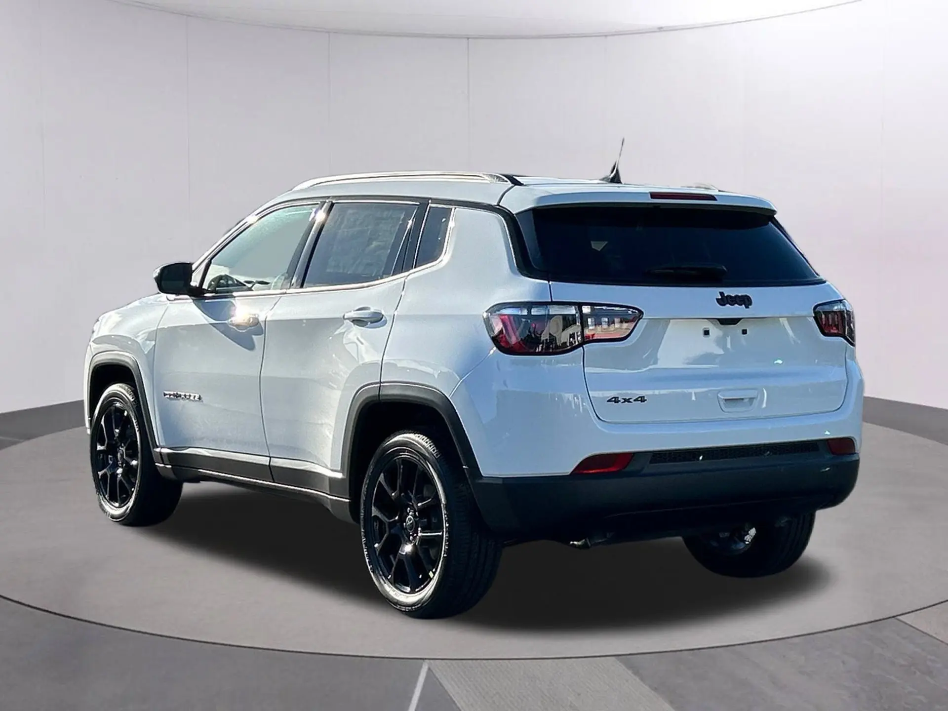 2026 Jeep Compass Altitude 4X4 photo 3