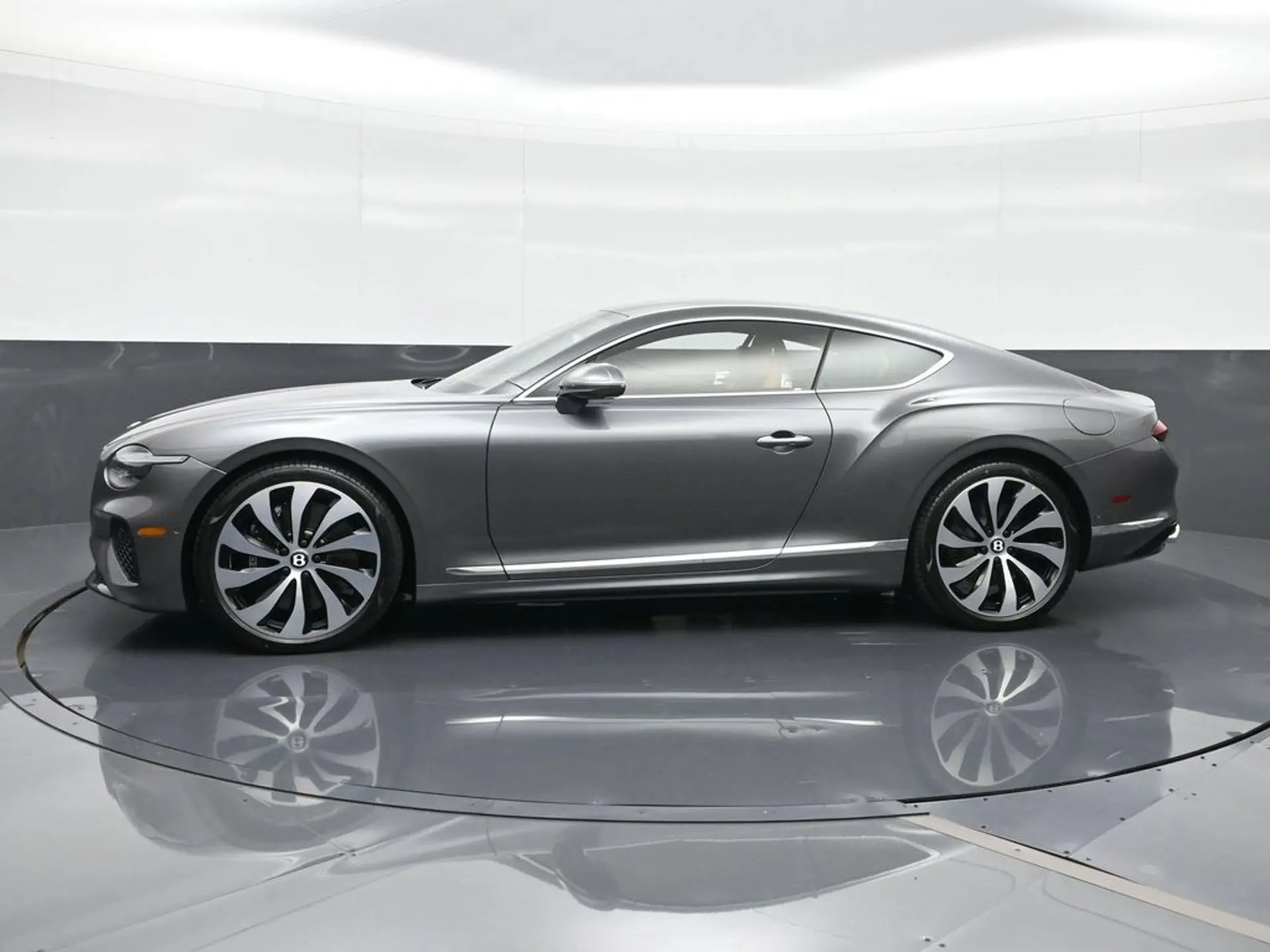 2026 Bentley Continental GT Base photo 5