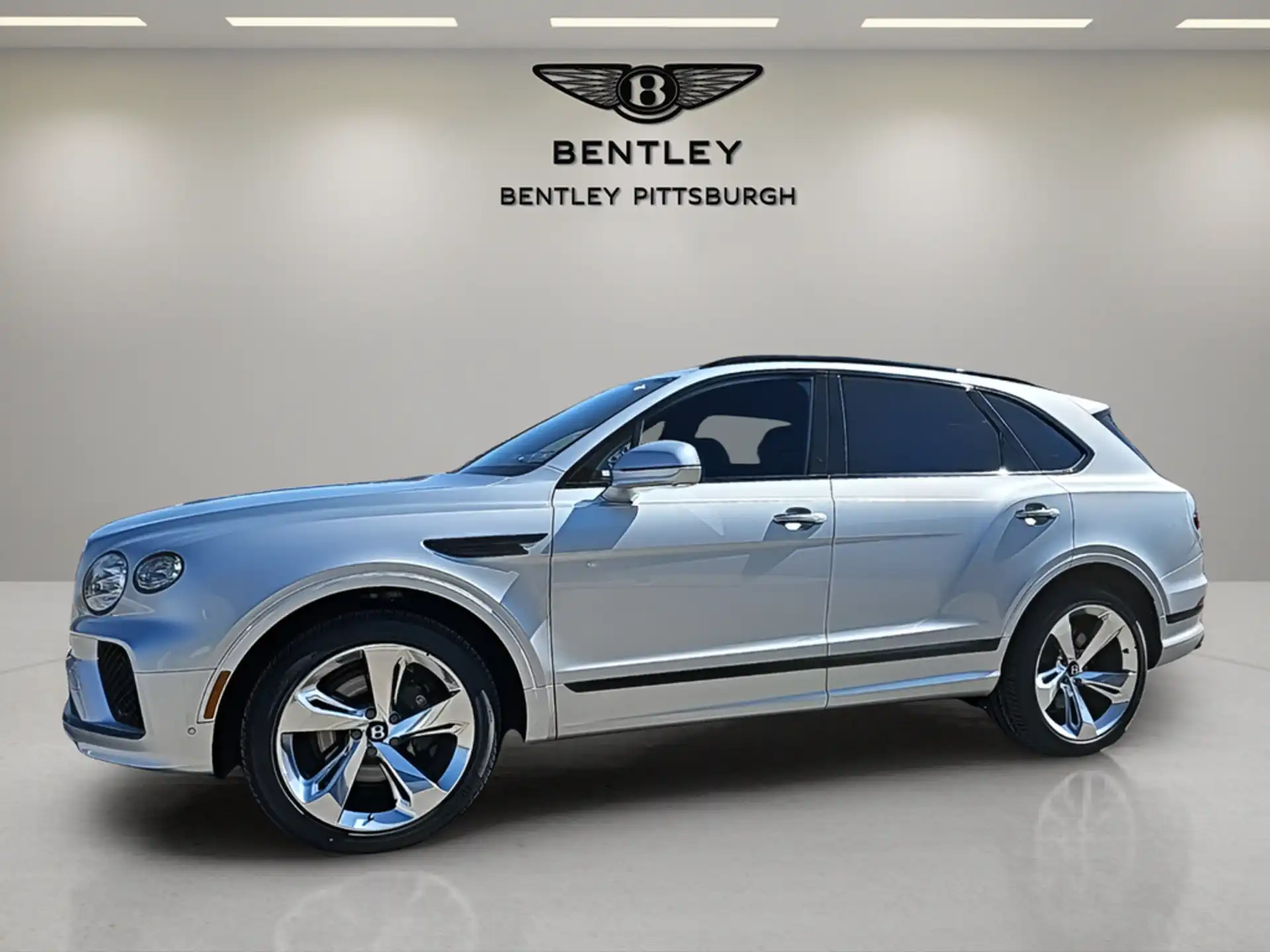 2024 Bentley Bentayga Azure's photo