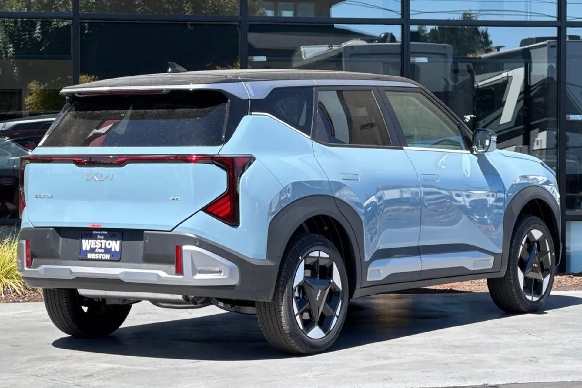 2027 Kia Seltos S AWD photo 4