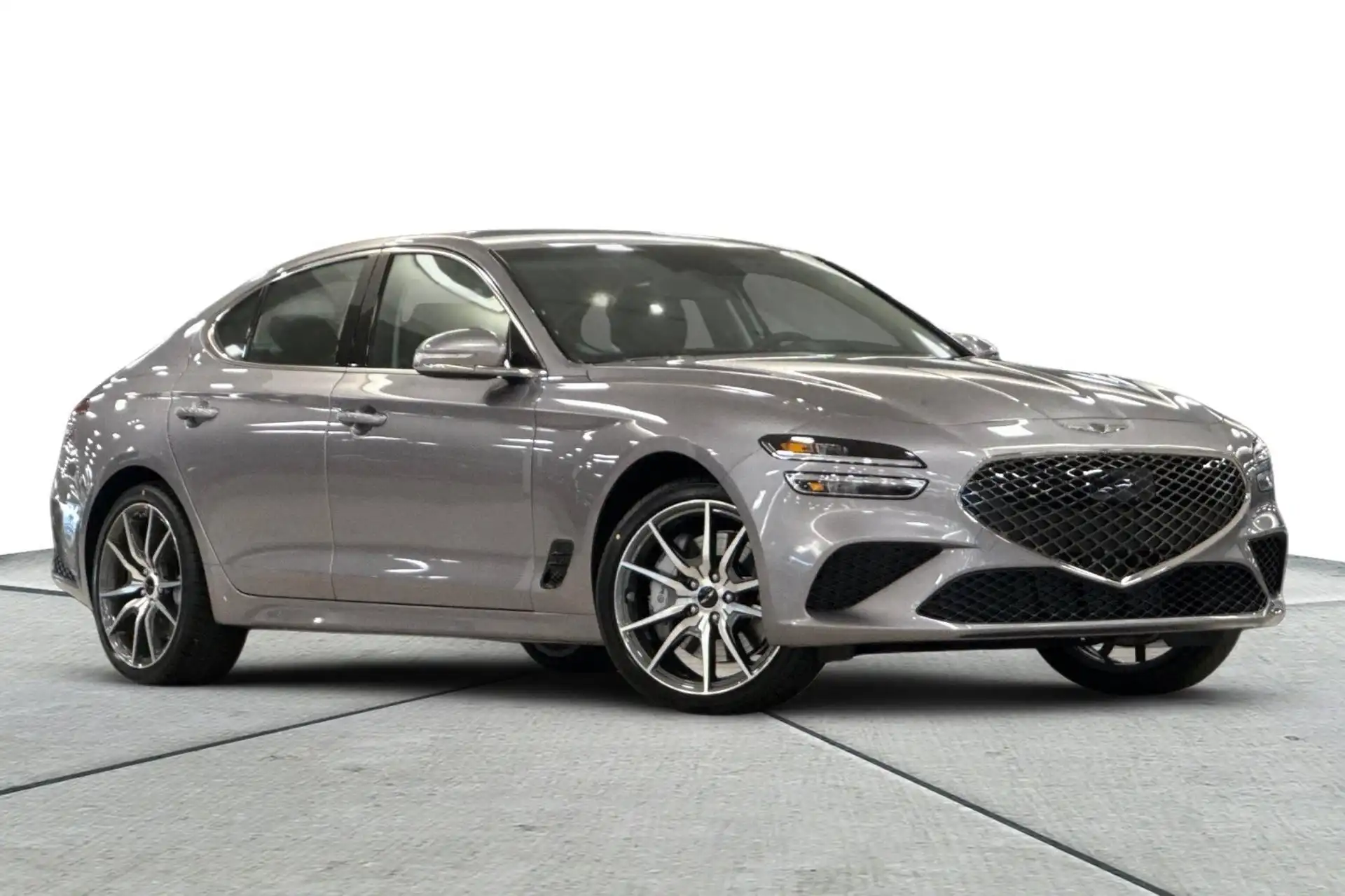2026 Genesis G70 2.5T Standard's photo