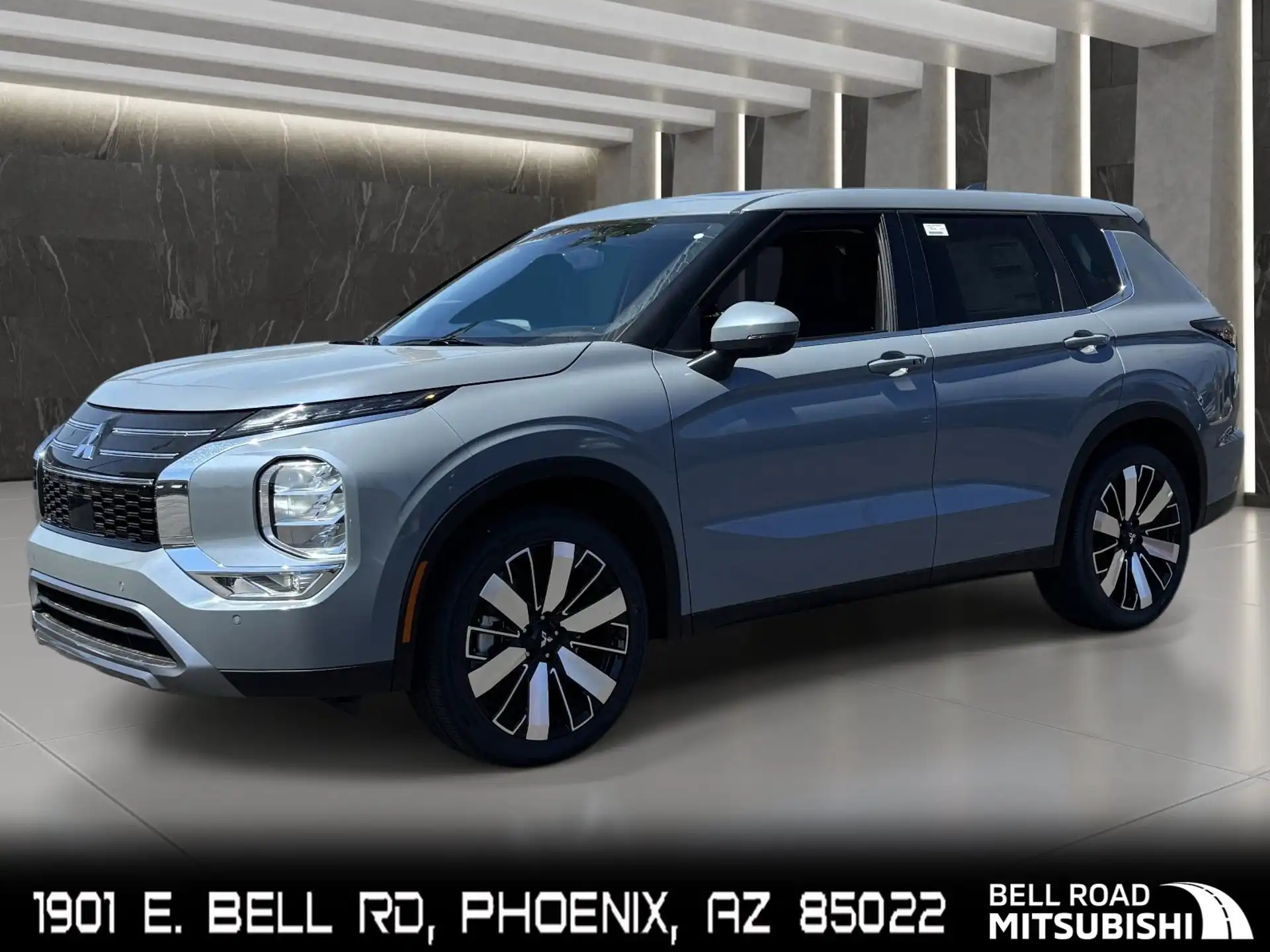 2026 Mitsubishi Outlander SE FWD's photo