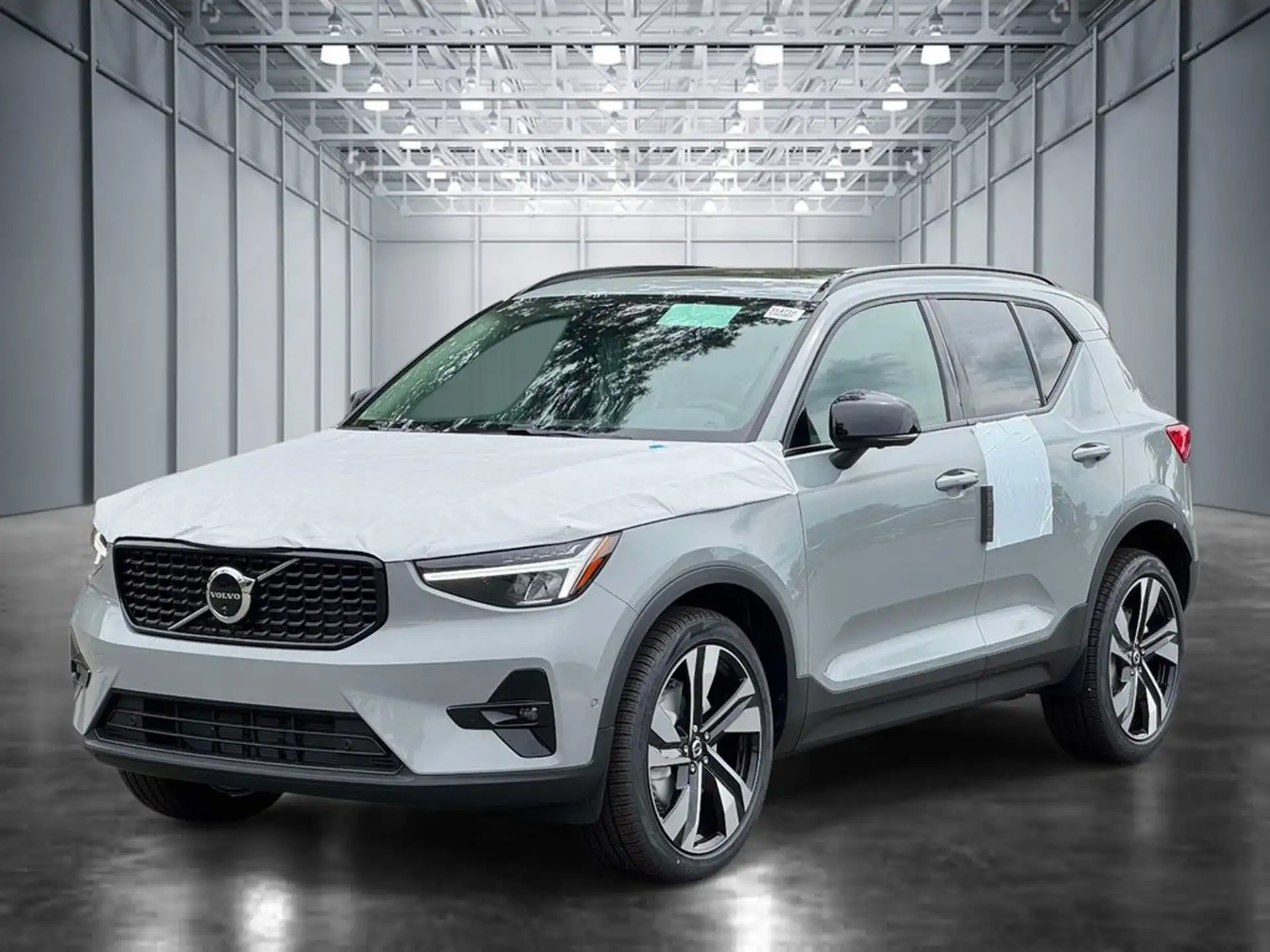 2026 Volvo XC40 B5 Plus Dark AWD's photo