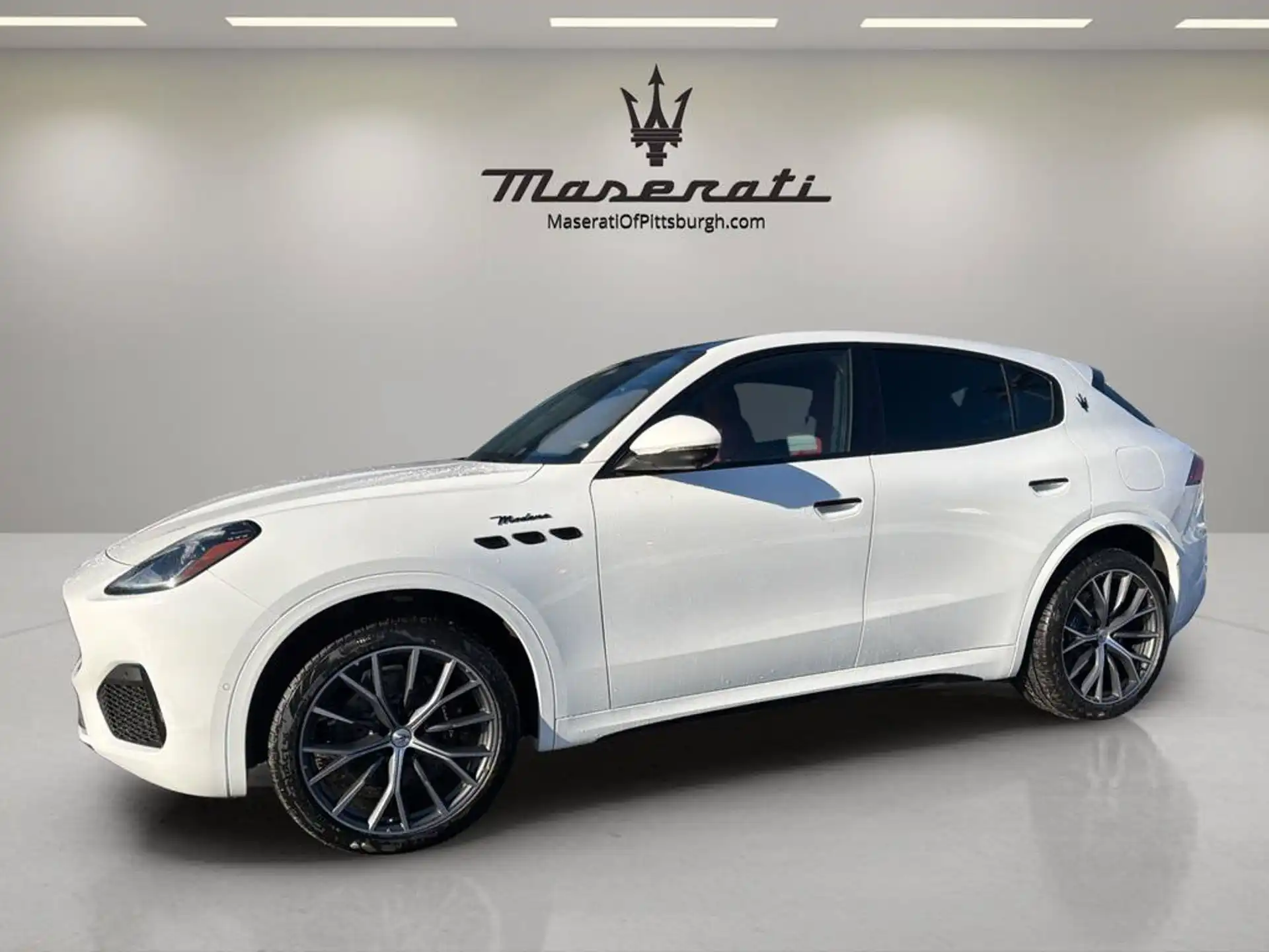 2026 Maserati Grecale Modena V6's photo