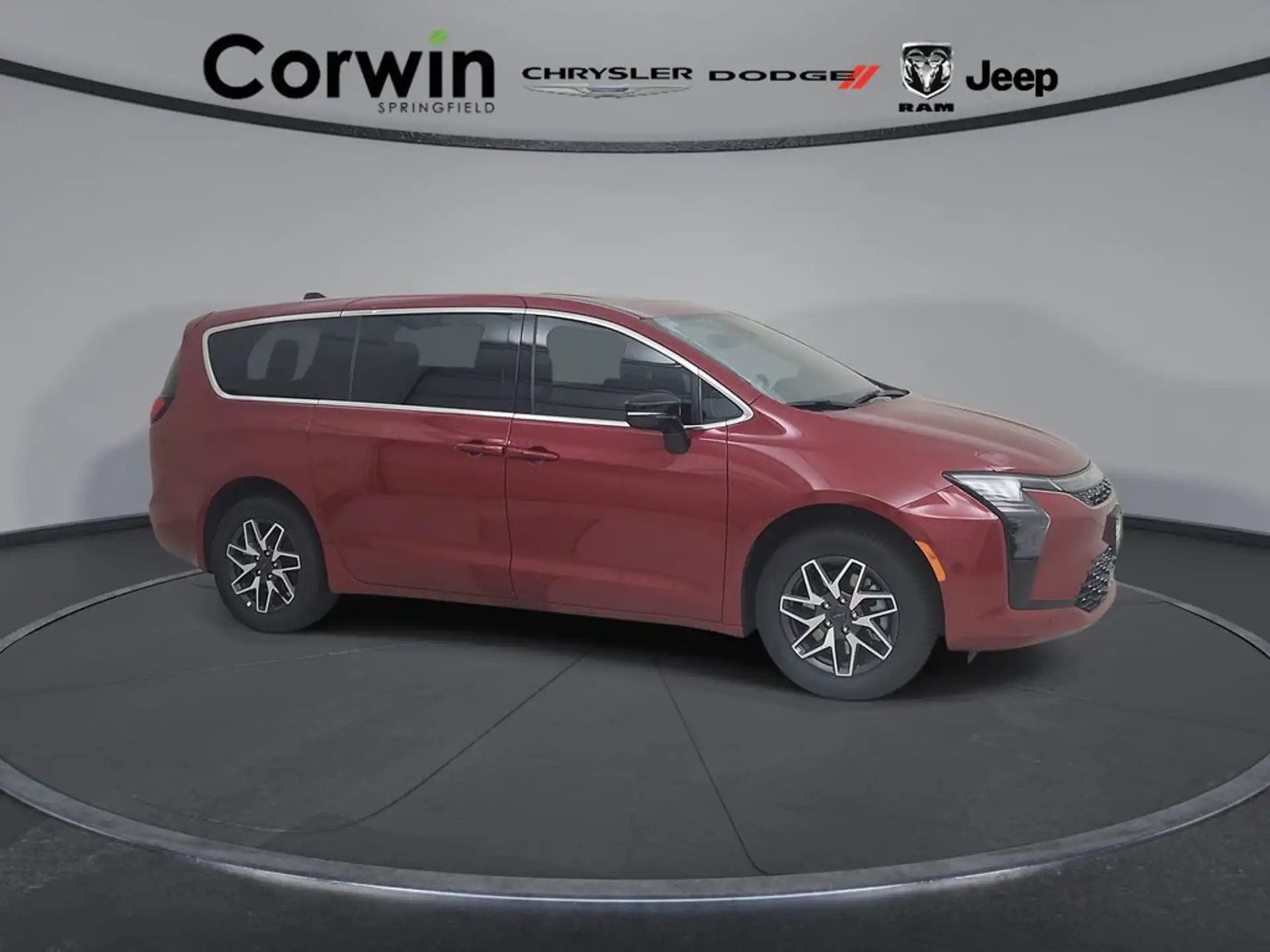 2027 Chrysler Pacifica Limited AWD's photo