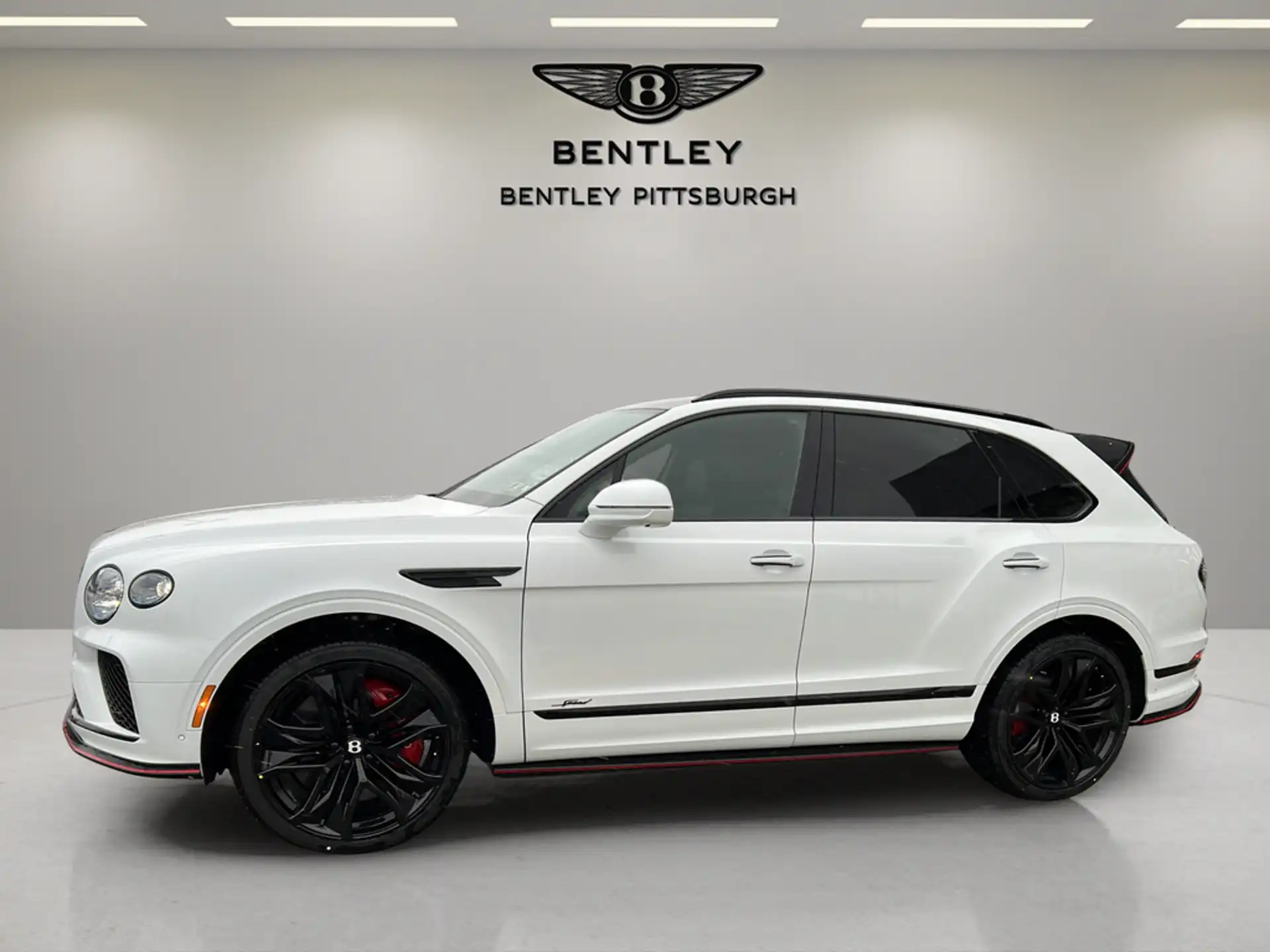 2026 Bentley Bentayga Speed's photo