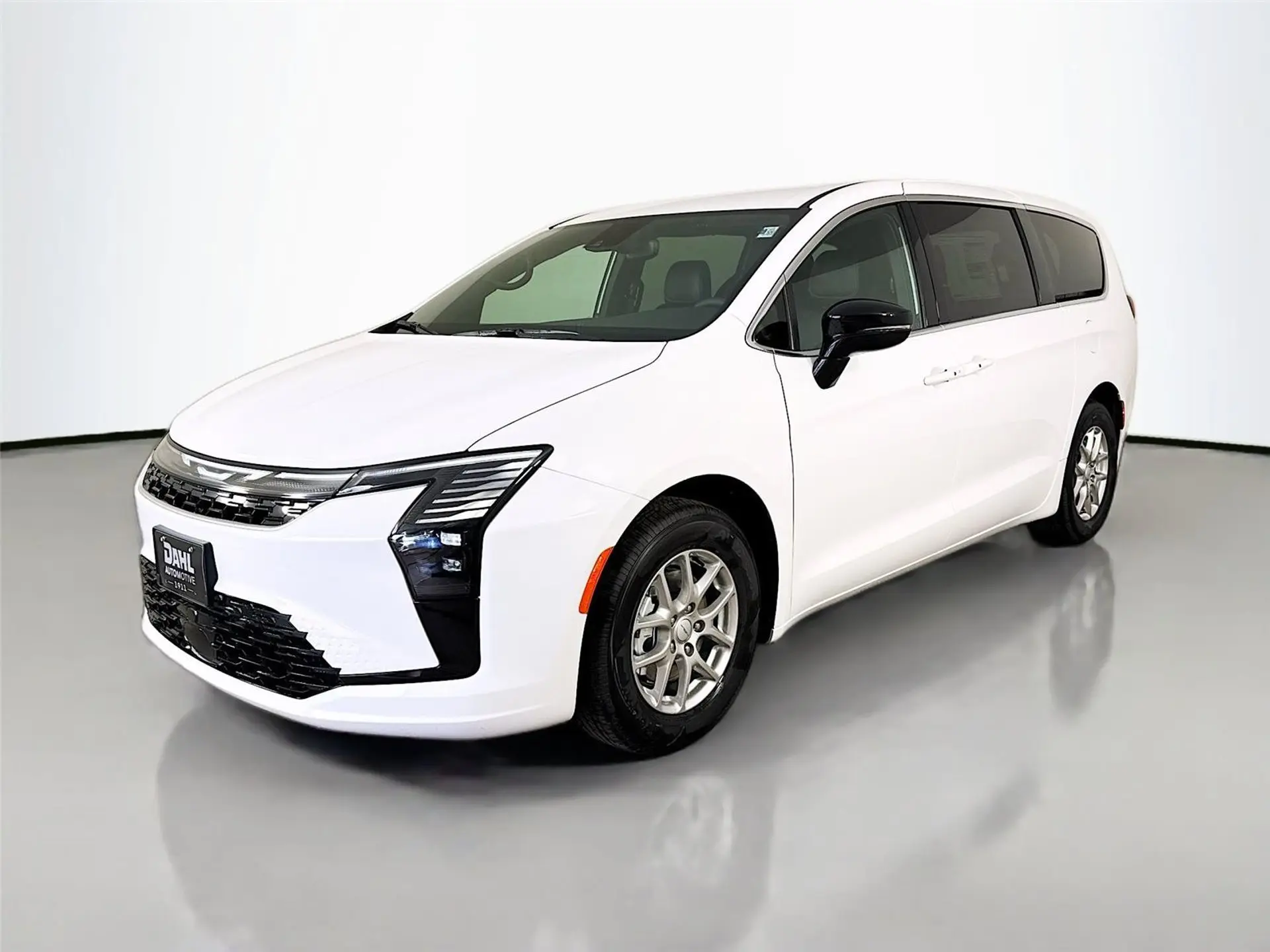 2027 Chrysler Pacifica Select photo 4
